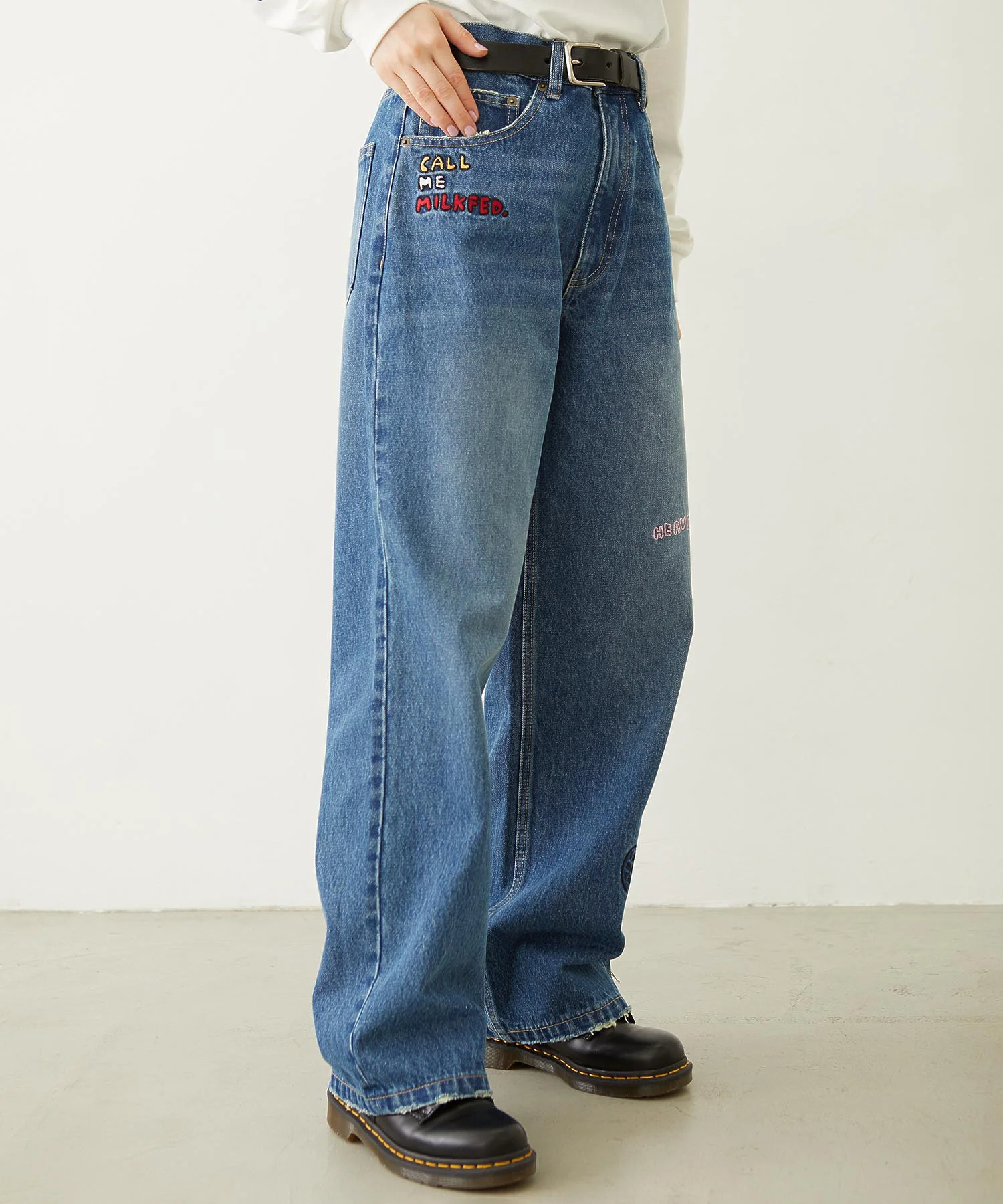 DOODLE EMBROIDERED DENIM PANTS - Image 4