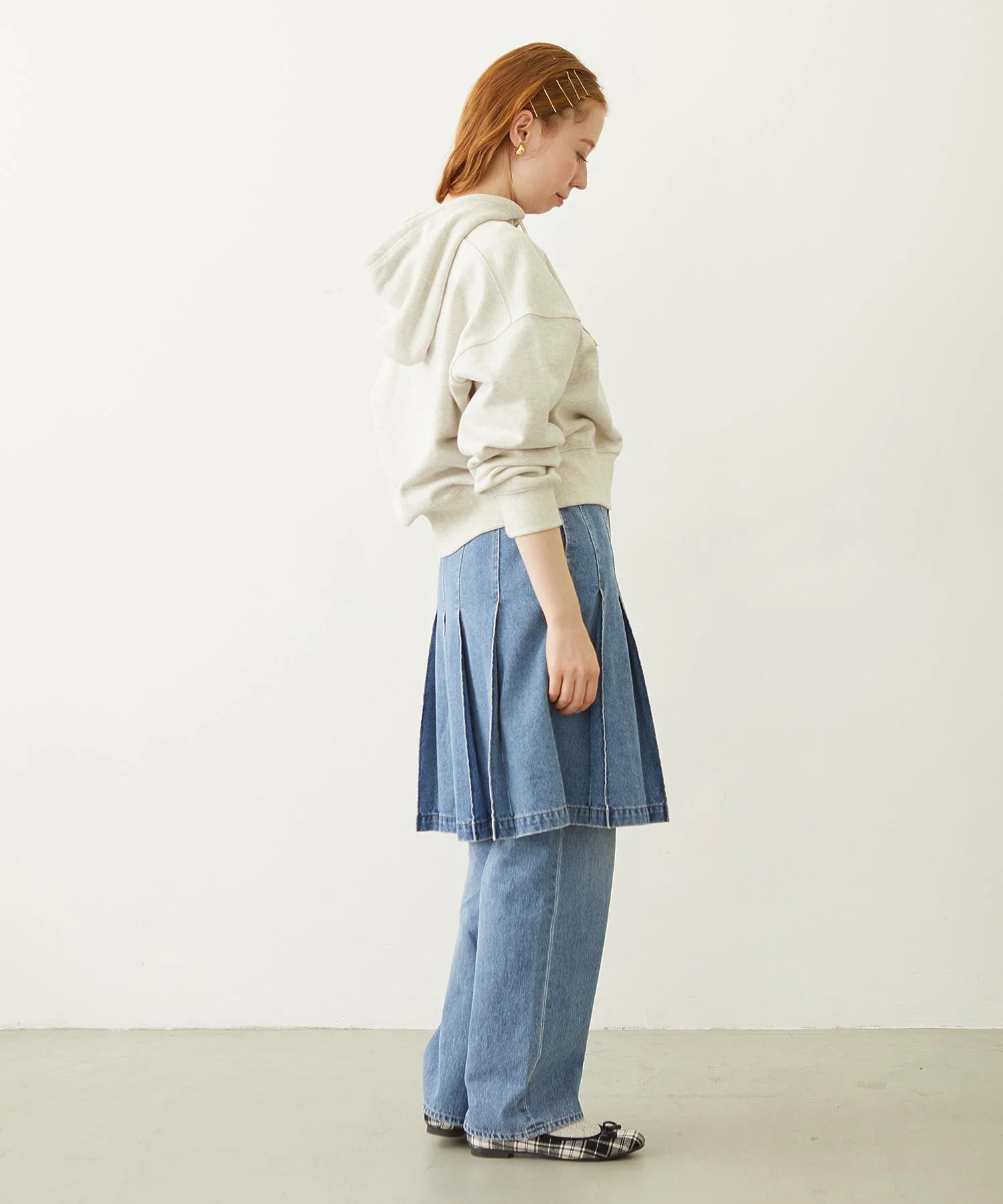 PLEATED DENIM SKIRT - Image 13