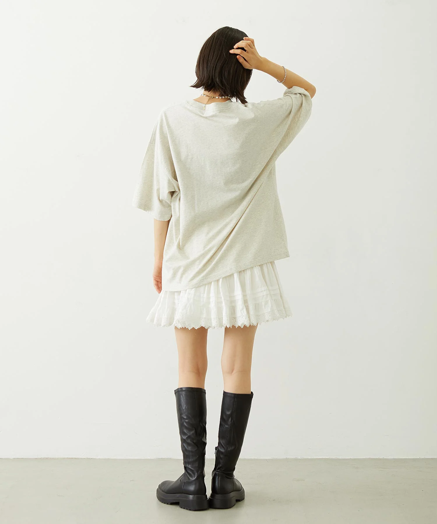 LACE MINI SKIRT - Image 6