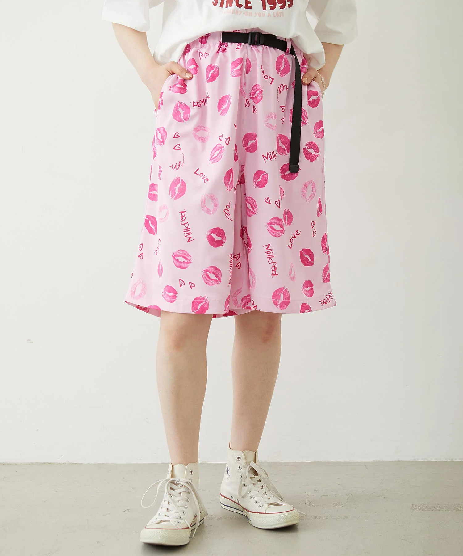 LIP PRINT SHORTS - Image 3