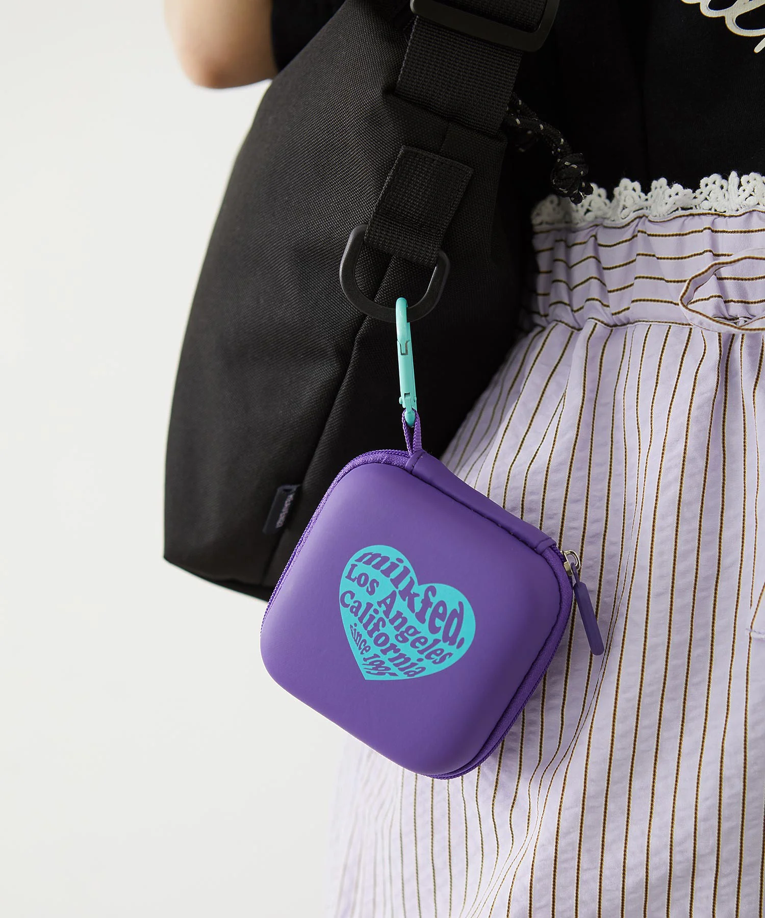HEART LOGO GADGET CASE - Image 2