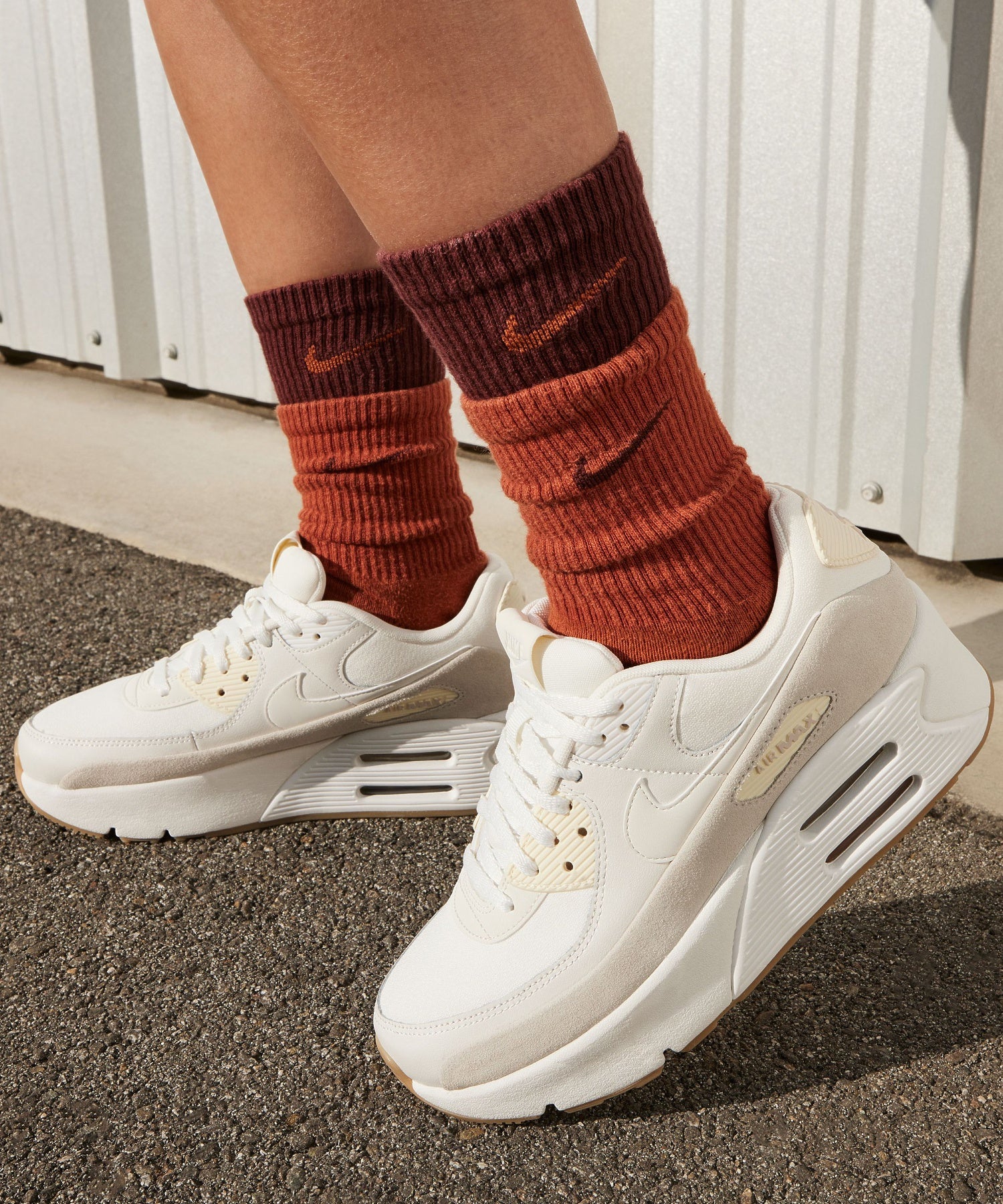 NIKE FD4328-100 AIR MAX 90 LV8 - Image 7