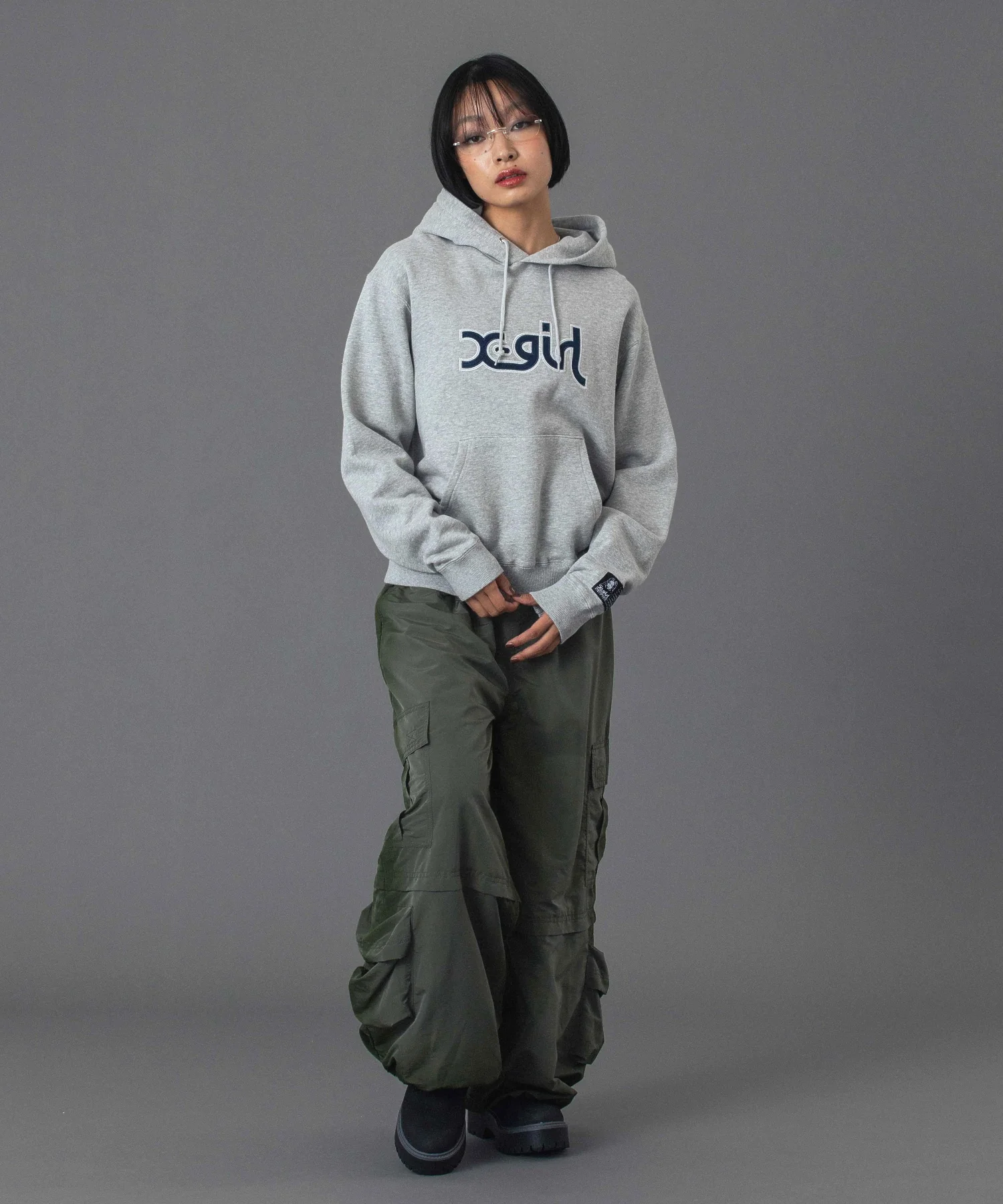 MILLS LOGO LAYERED PATCH SWEAT HOODIE - Image 5