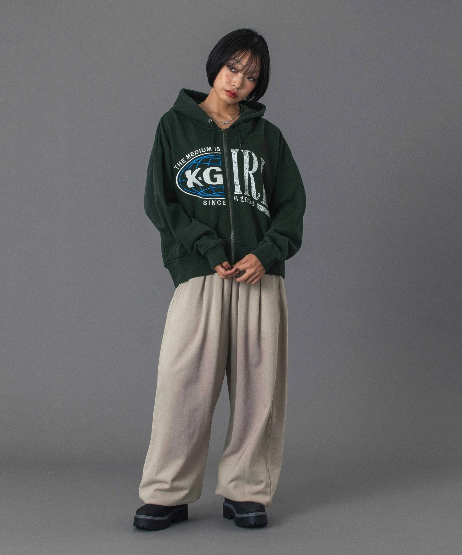 SPRAY PRINT BALLOON SWEAT PANTS - Image 15