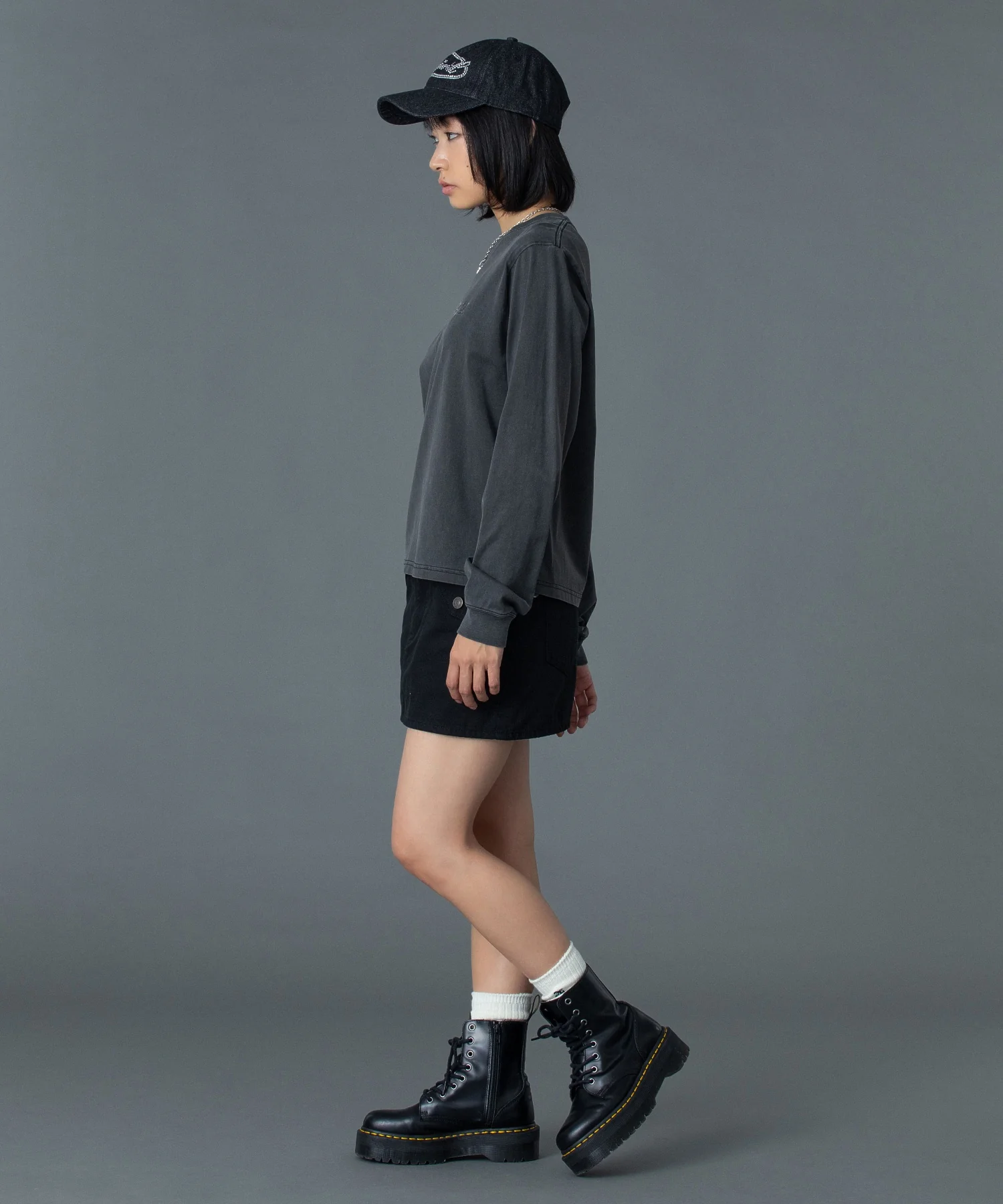 PIGMENT DYED FACE AND LOGO SQUARE PATCH L/S TEE - Image 11
