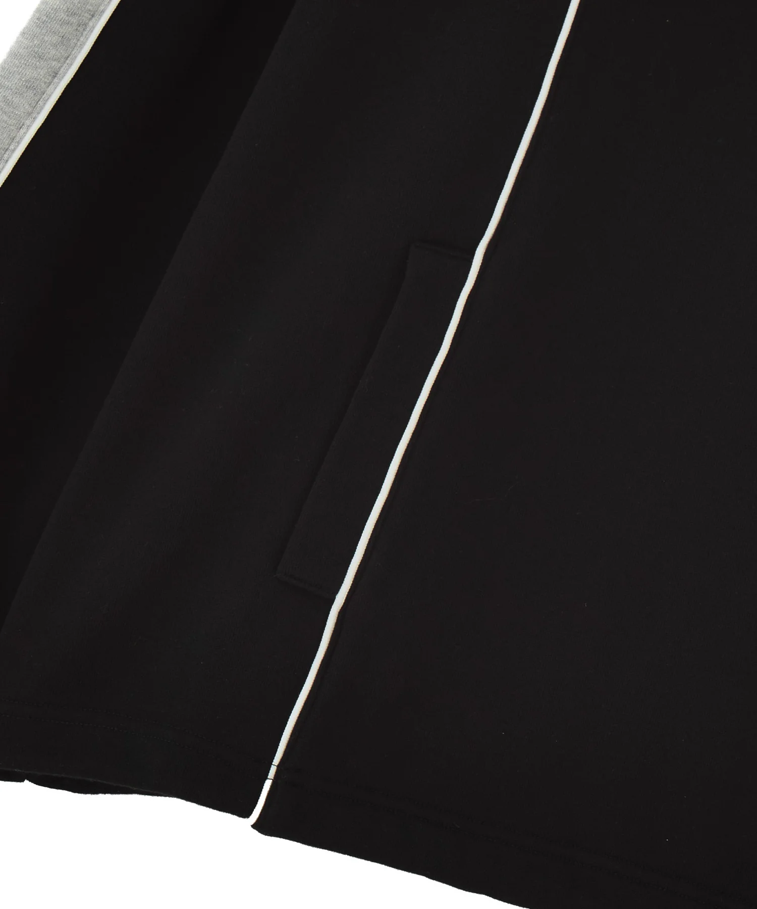 FACE LABEL HALF ZIP SWEAT TOP - Image 17