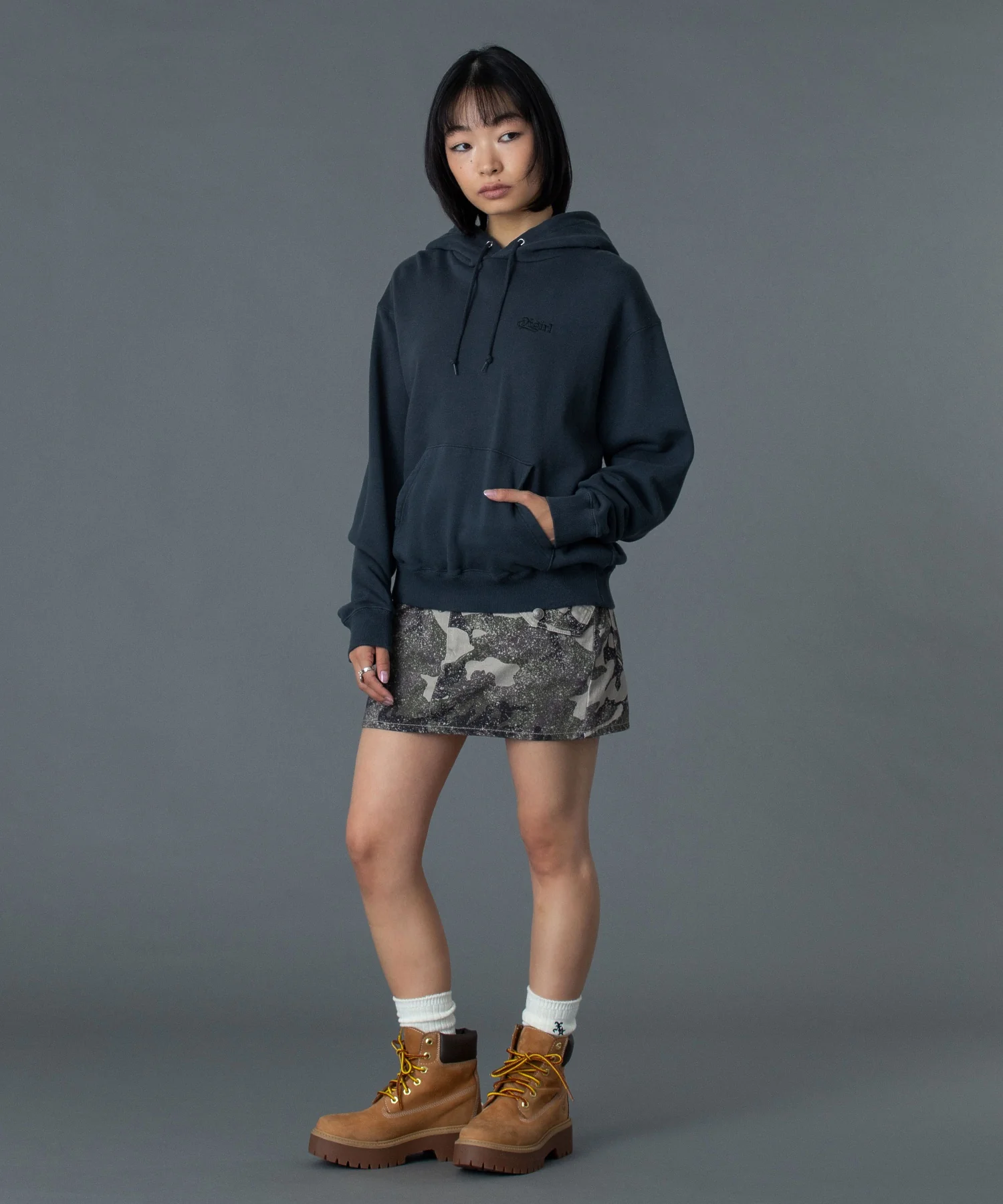 BUTTERFLY PATCH SWEAT HOODIE - Image 15