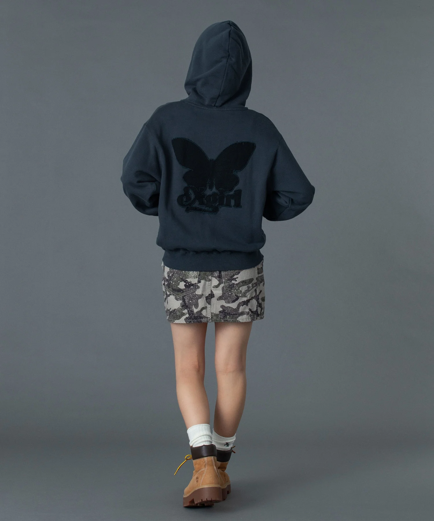 BUTTERFLY PATCH SWEAT HOODIE - Image 22