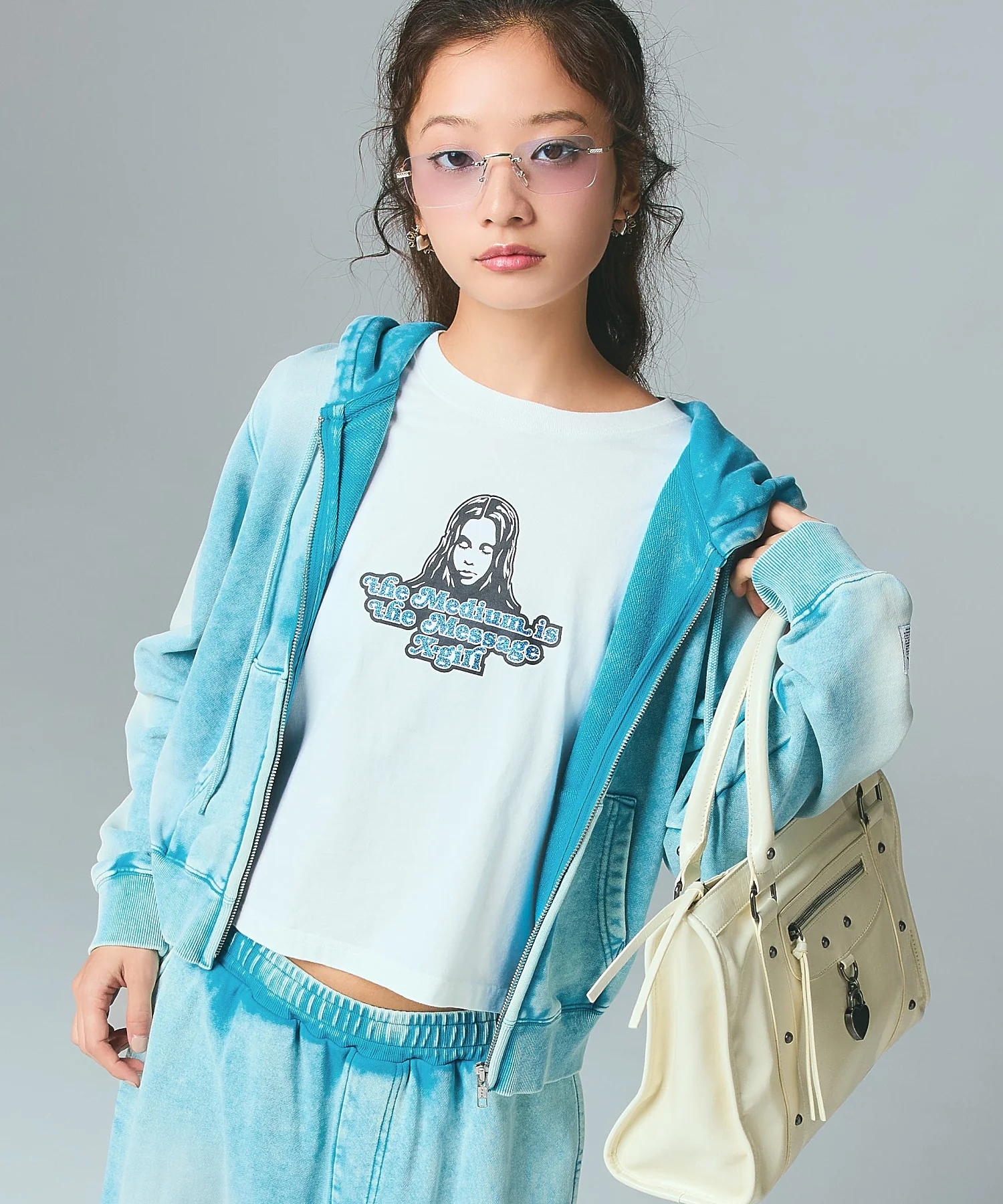 FACE LABEL WASHED COMPACT ZIP UP SWEAT HOODIE - Image 3