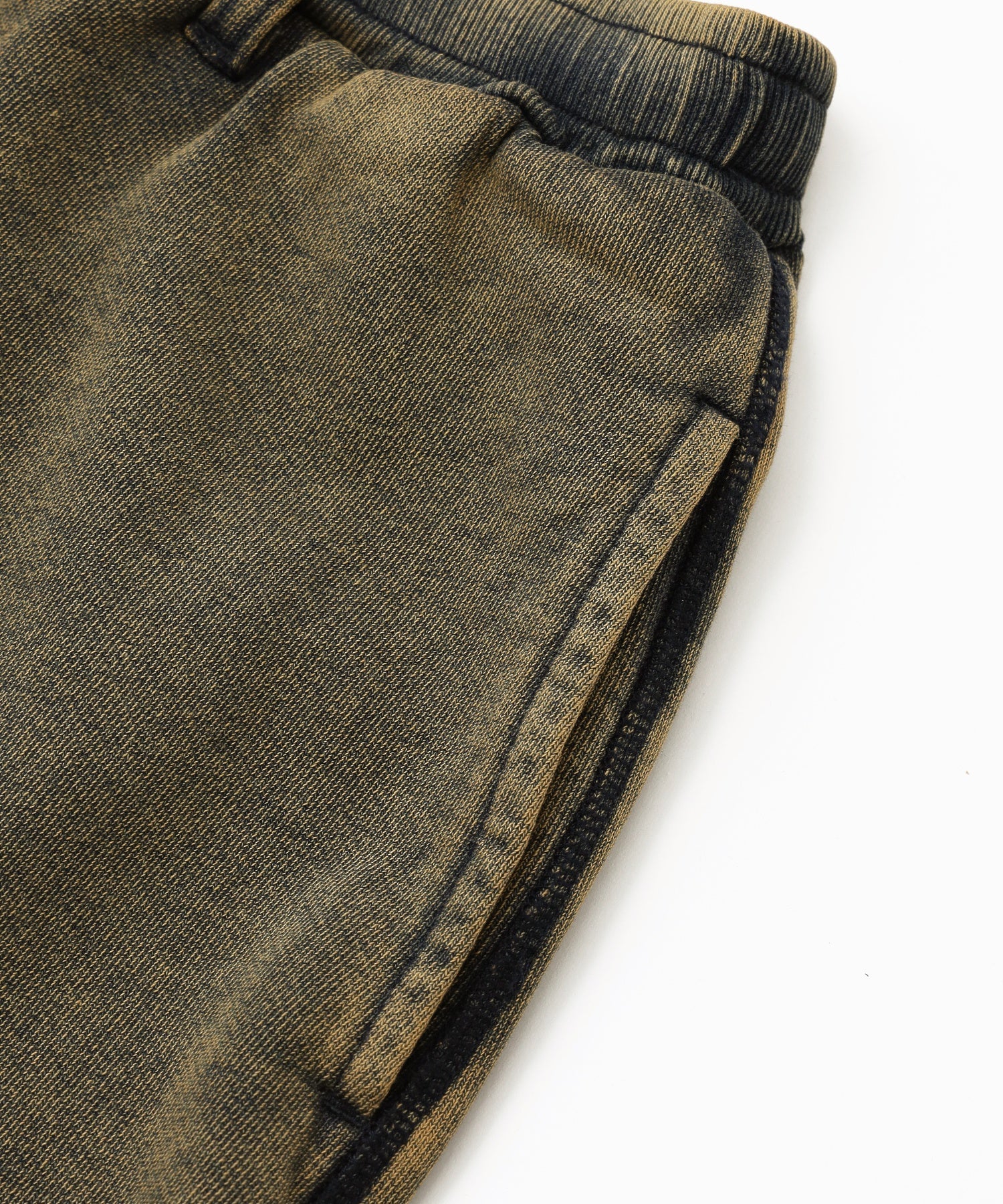 OVERDYED NUMBER PATCH CARGO SWEATPANTS - Image 30