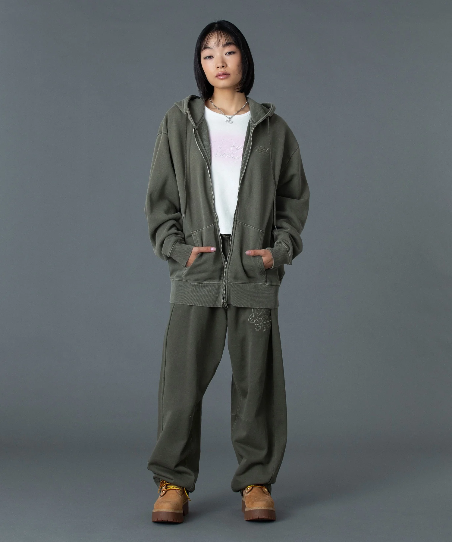 PIGMENT DYED FACE AND LOGO SQUARE PATCH SWEATPANTS - Image 13