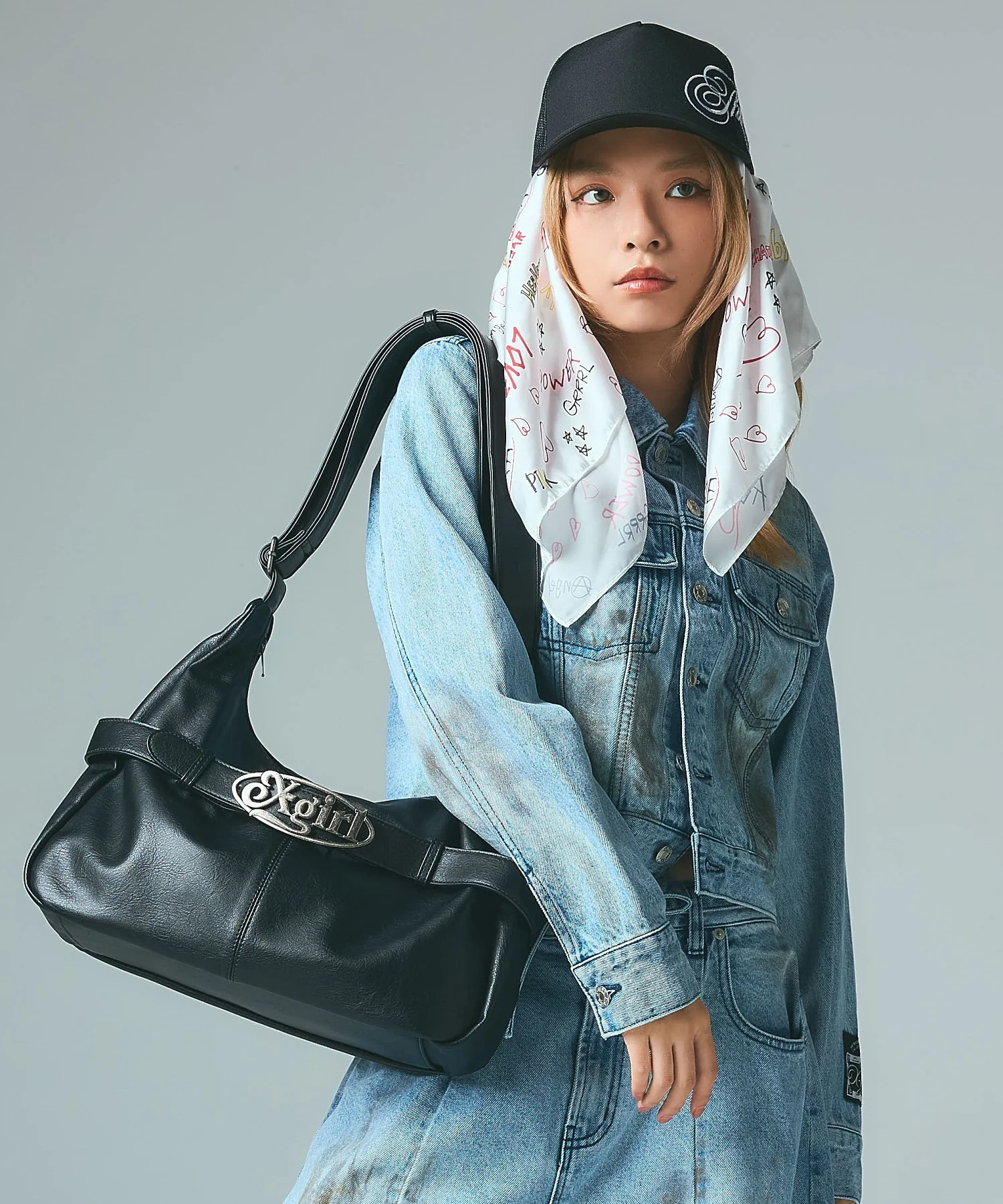 OVAL LOGO CLASP FAUX LEATHER SHOULDER BAG - Image 7