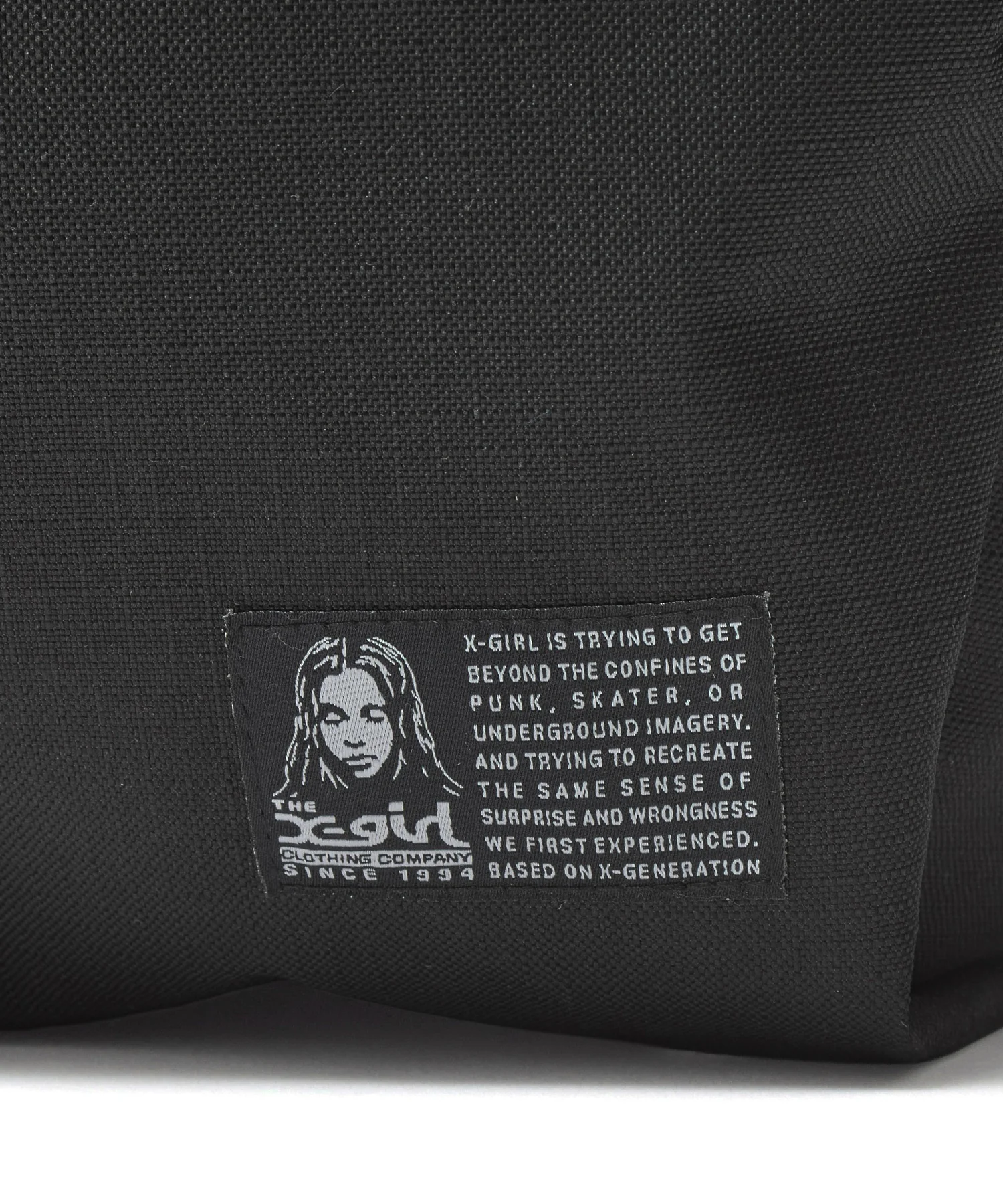 FACE LABEL MESSENGER BAG - Image 9