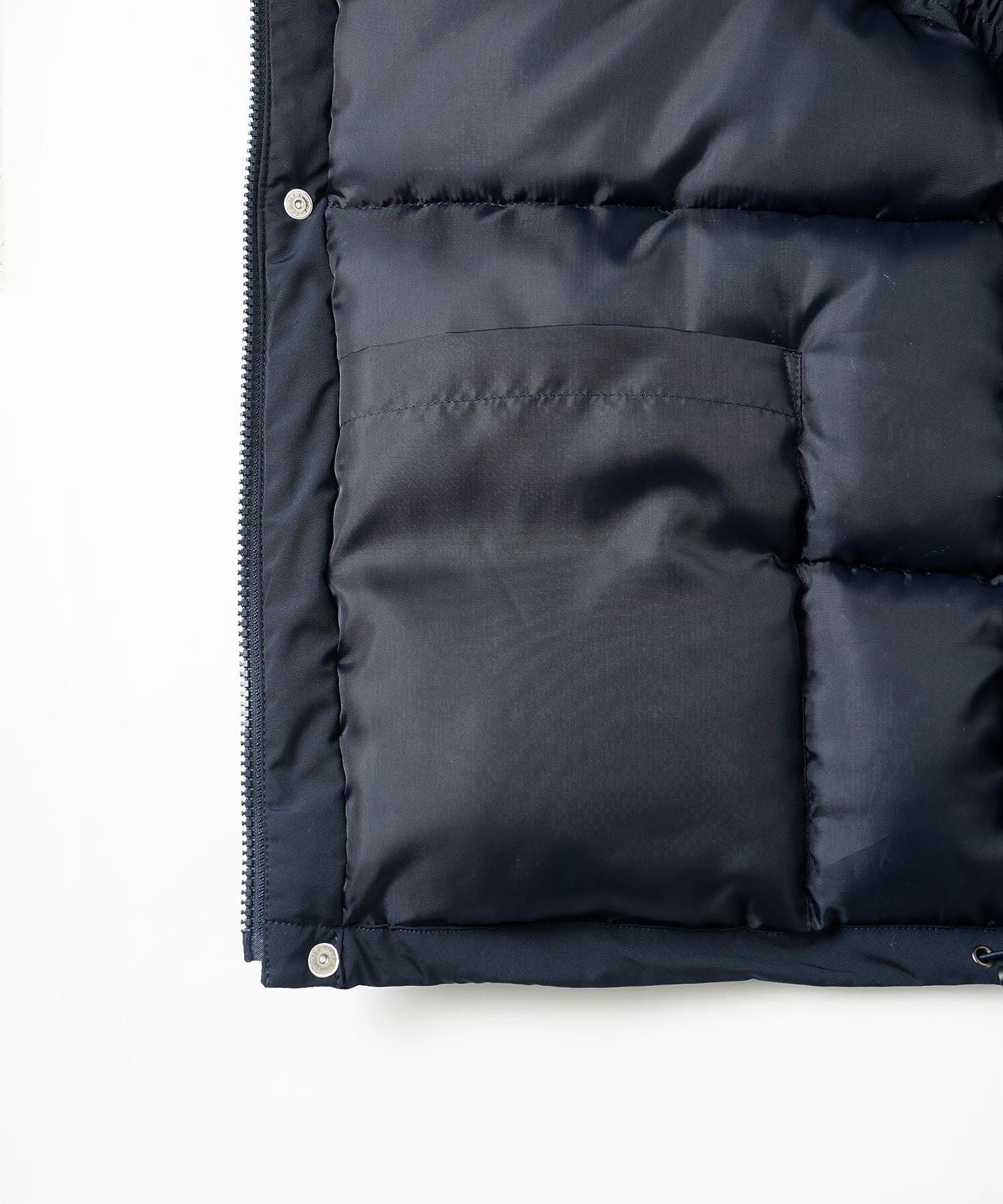 PUFFER VEST SILAS - Image 17