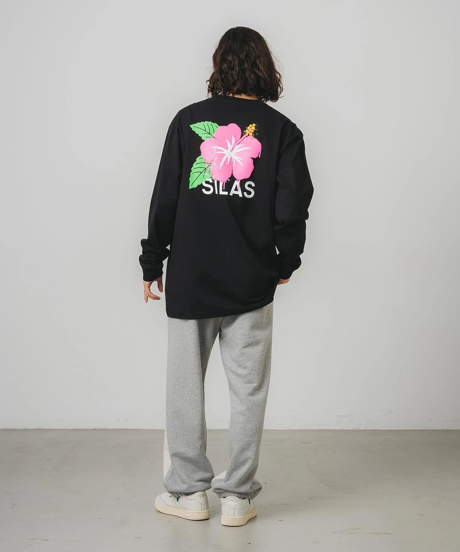 HIBISCUS PRINT L/S TEE SILAS - Image 15