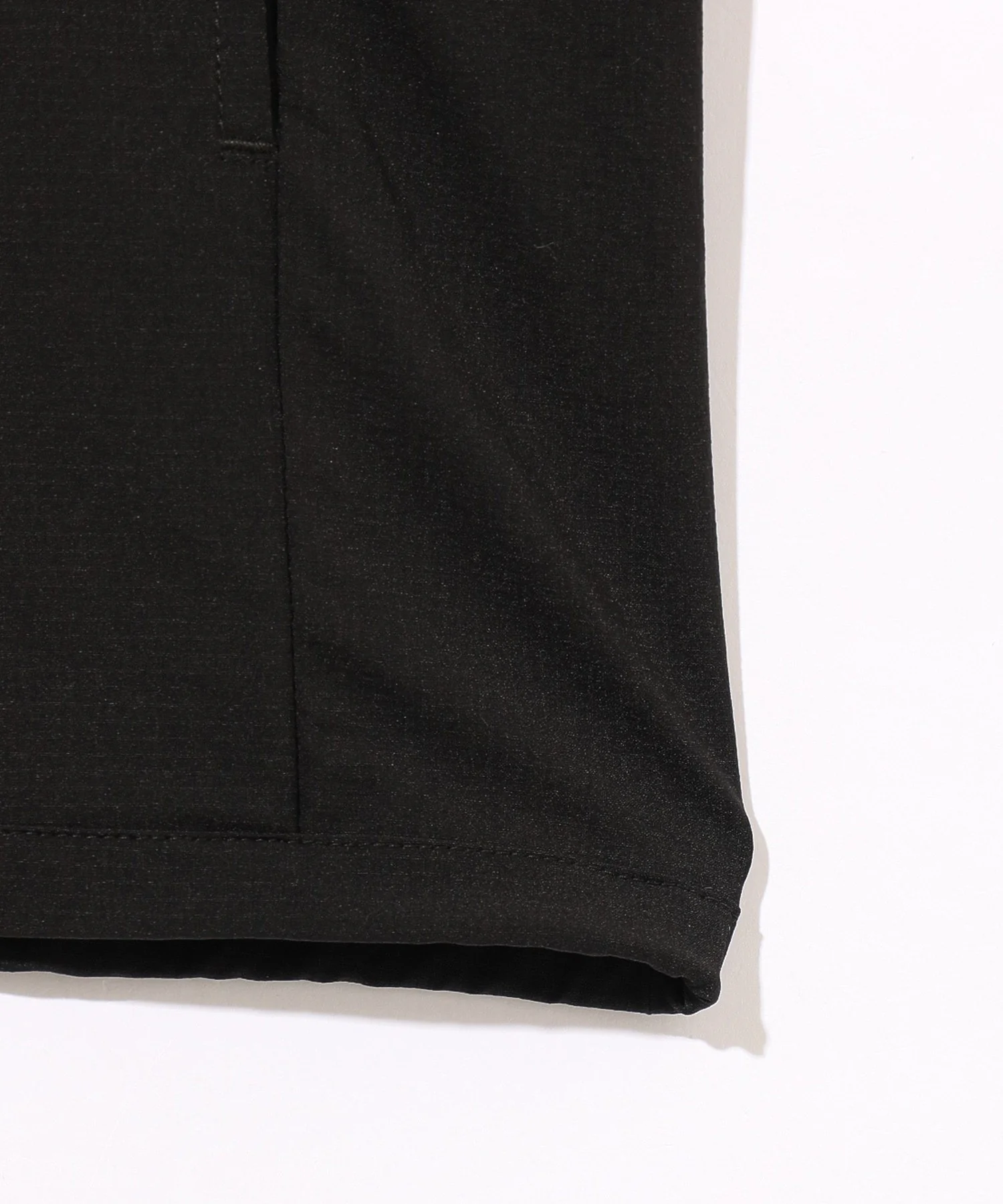 ACTIVE WOVEN S/S TEE - Image 14