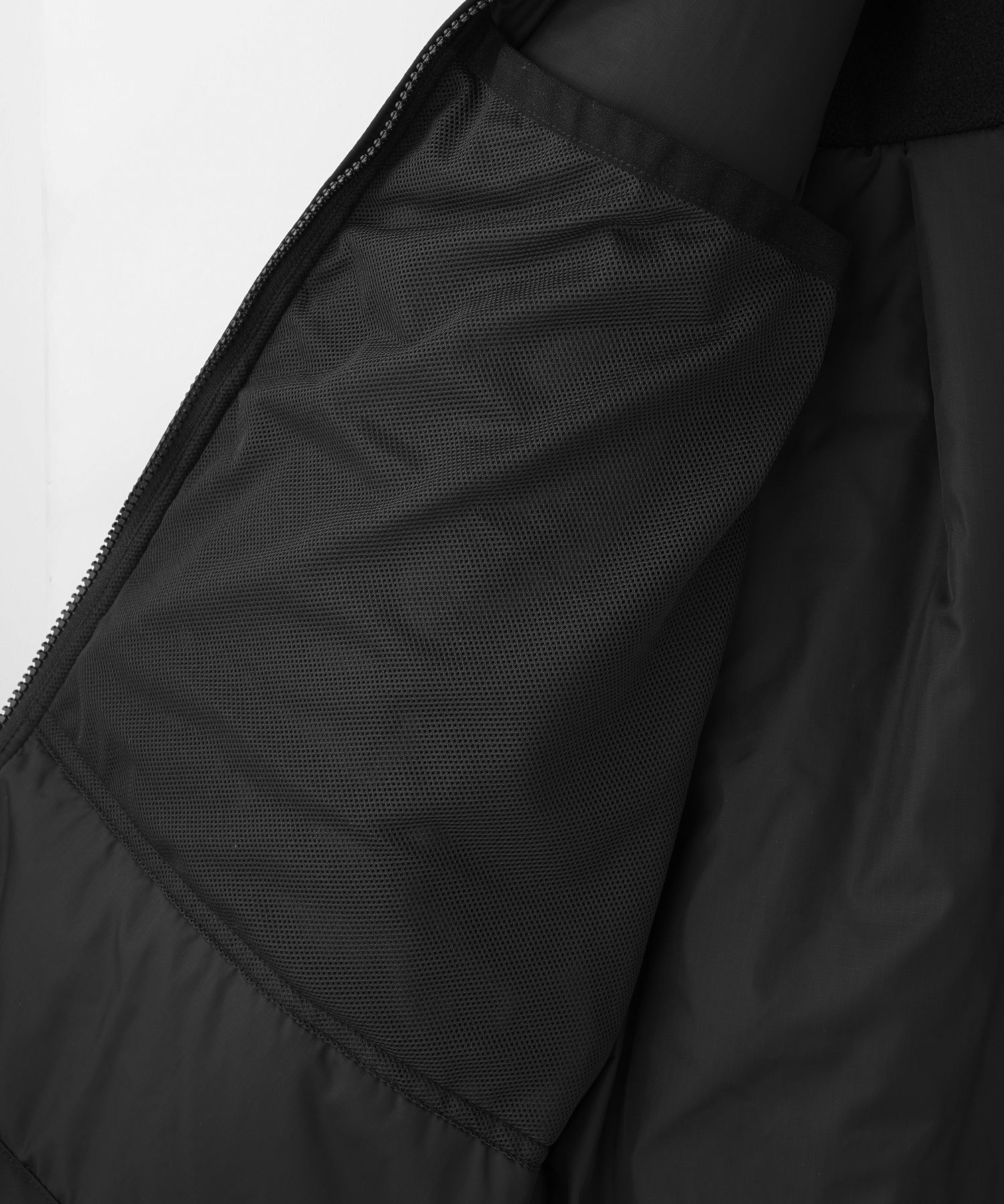 HUNTING PUFFER  JACKET - Image 23