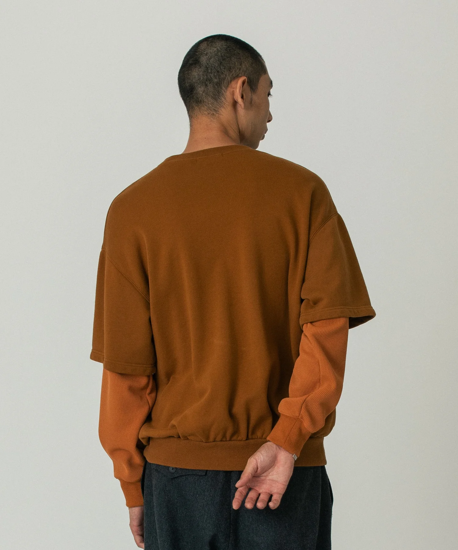 LAYERED SLEEVE CREW NECK - Image 11