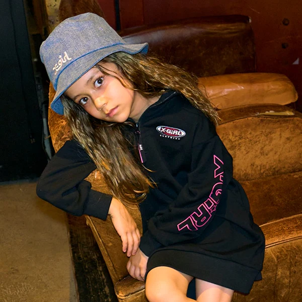 バックロゴハーフジップ長袖ワンピース - Image 15