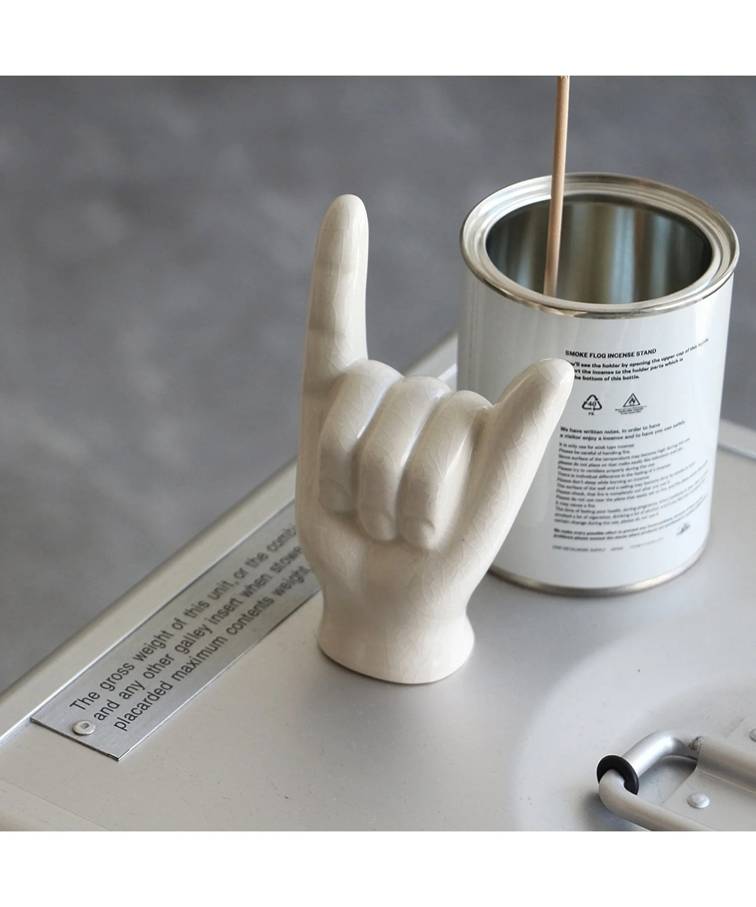 Porcelain Hand Objet Hang Loose - Image 2