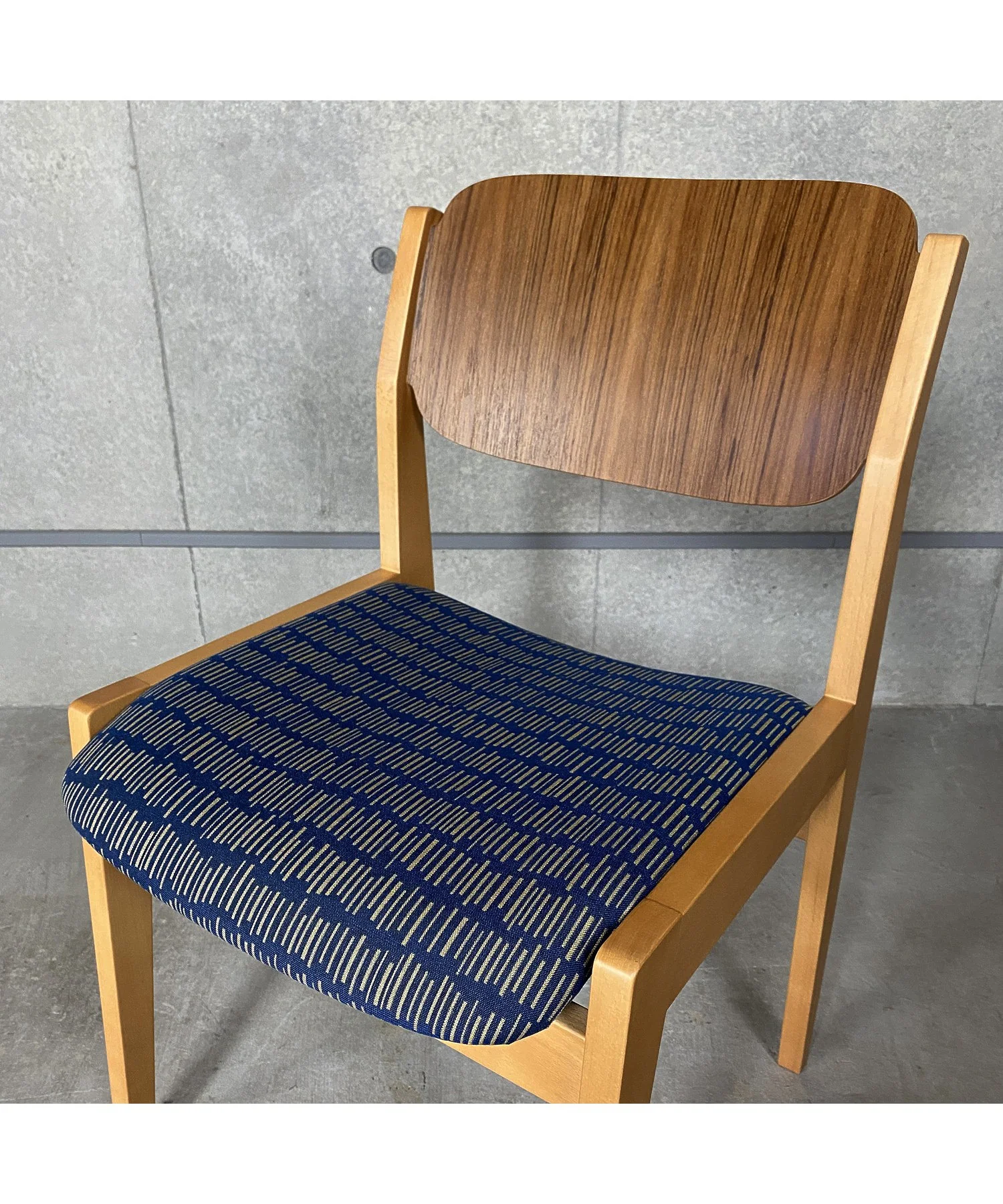 天童木工 水之江忠臣 BOOK CHAIR 70th Anniversary Revival Edition with Mid-Century MODERN ”Line” - Image 8