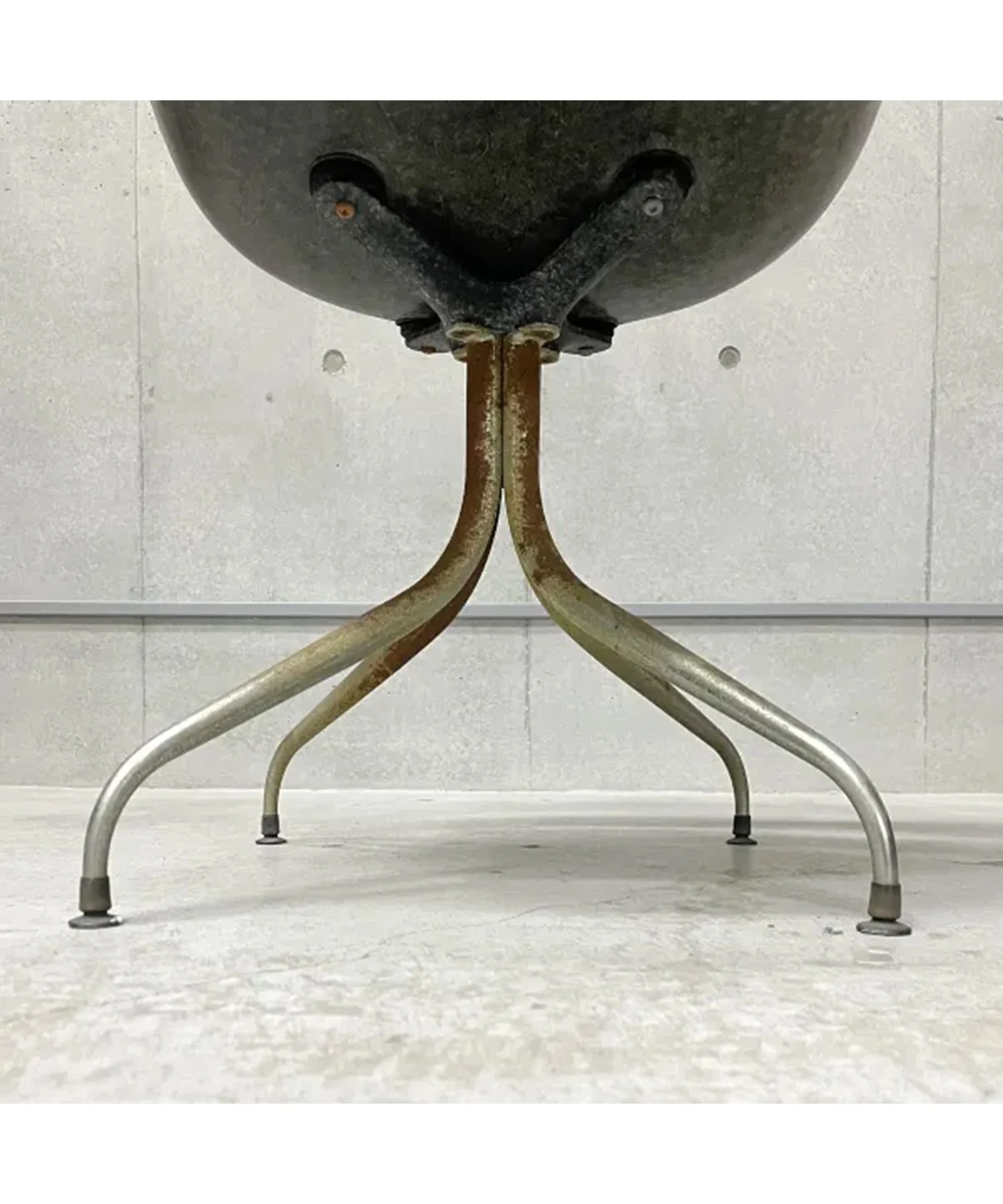 DAF Swag Leg Chair / Vintage - Image 10