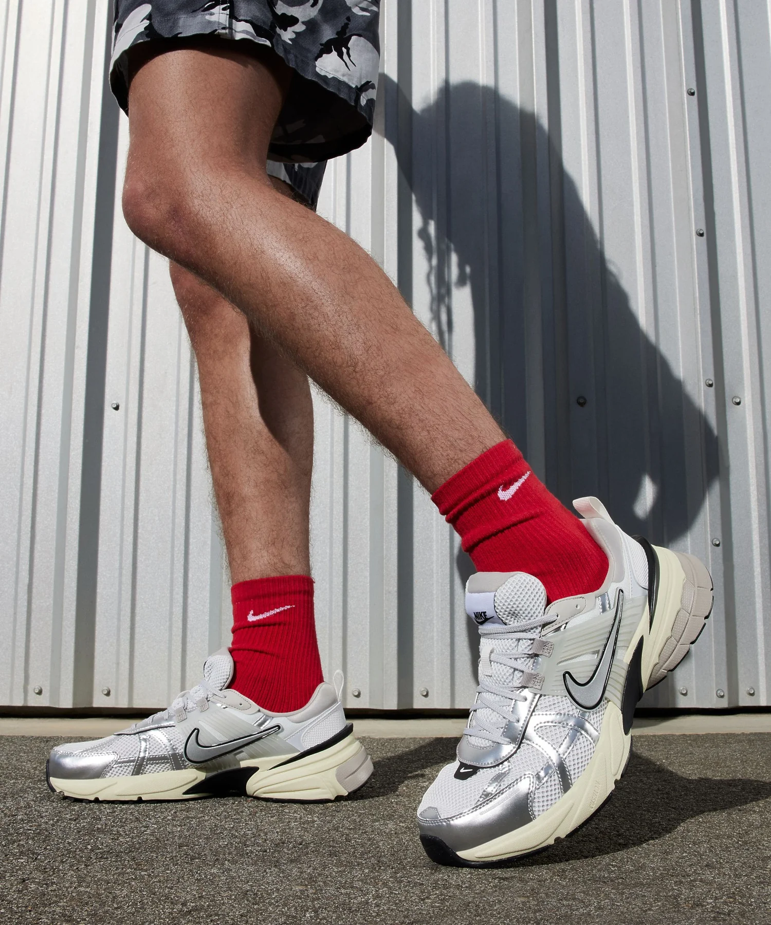 NIKE/ナイキ/V2K RUN/HJ4497-100 - Image 8
