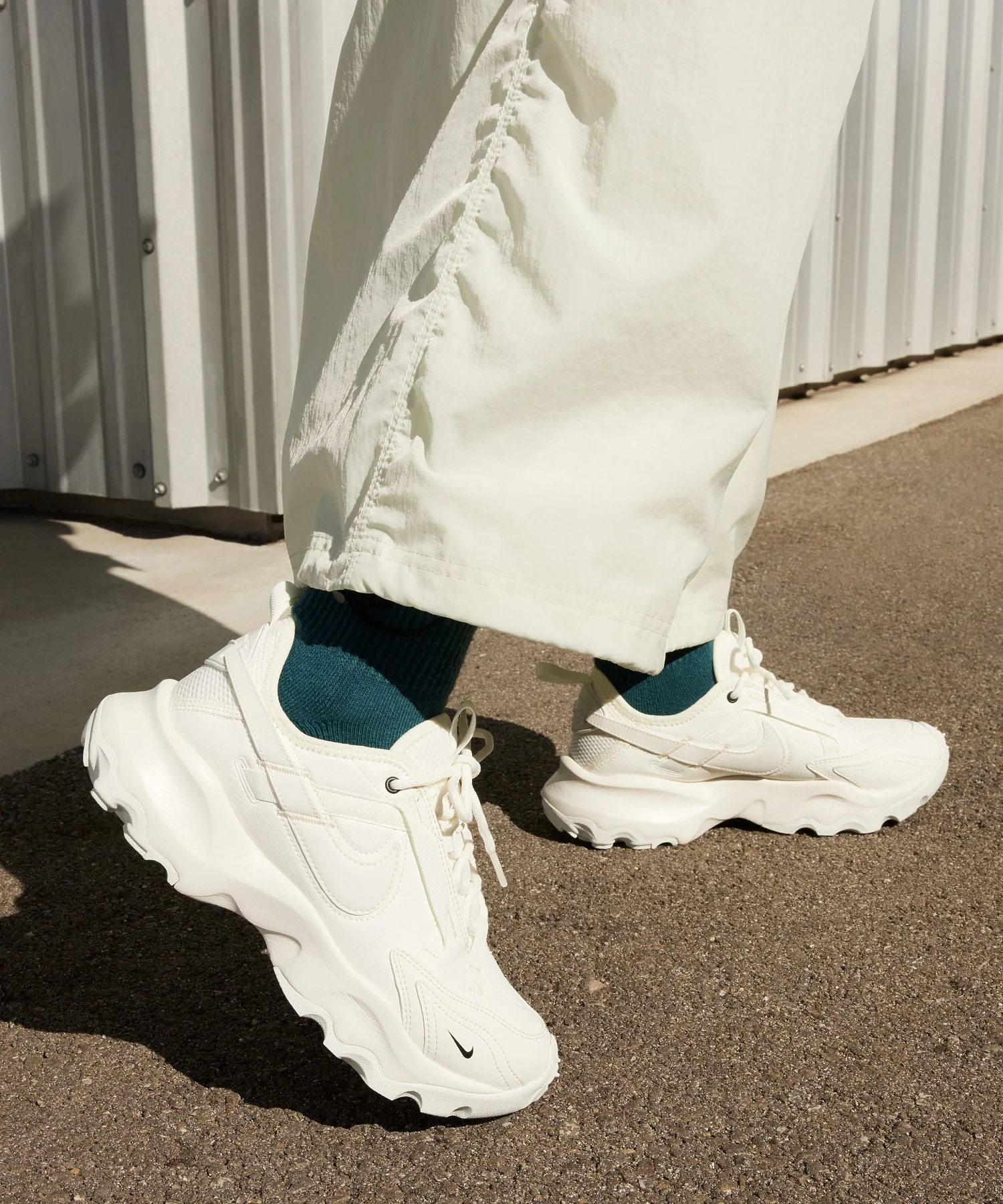 NIKE/ナイキ/WMNS TC 7900/DD9682-100 - Image 9