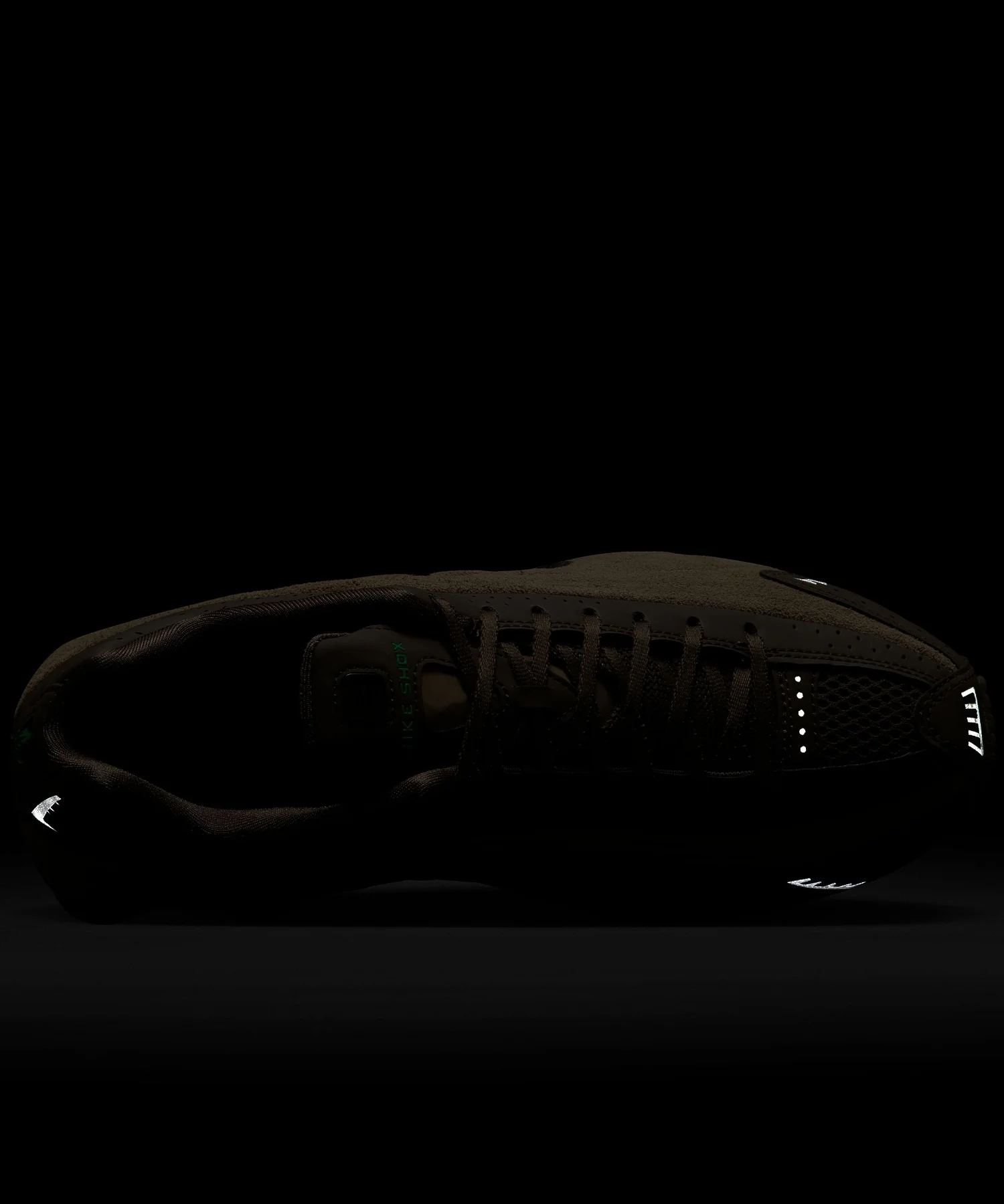 NIKE/ナイキ/WMNS SHOX R4 HQ7739-200 - Image 10
