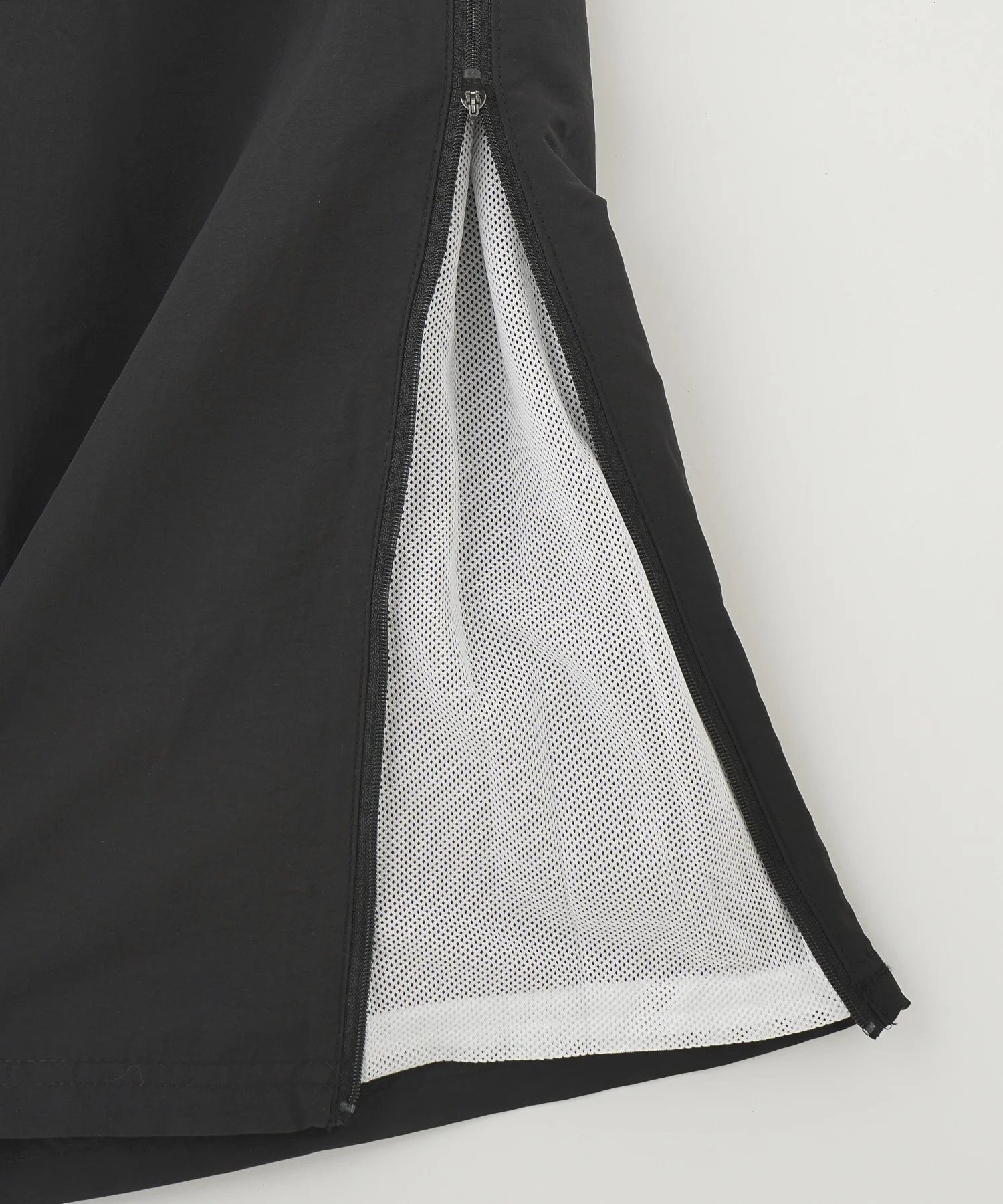 PUMA/プーマ/WMNS DARE TO RELAXED WOVEN ZIPOFF PANT OP/631913 - Image 7