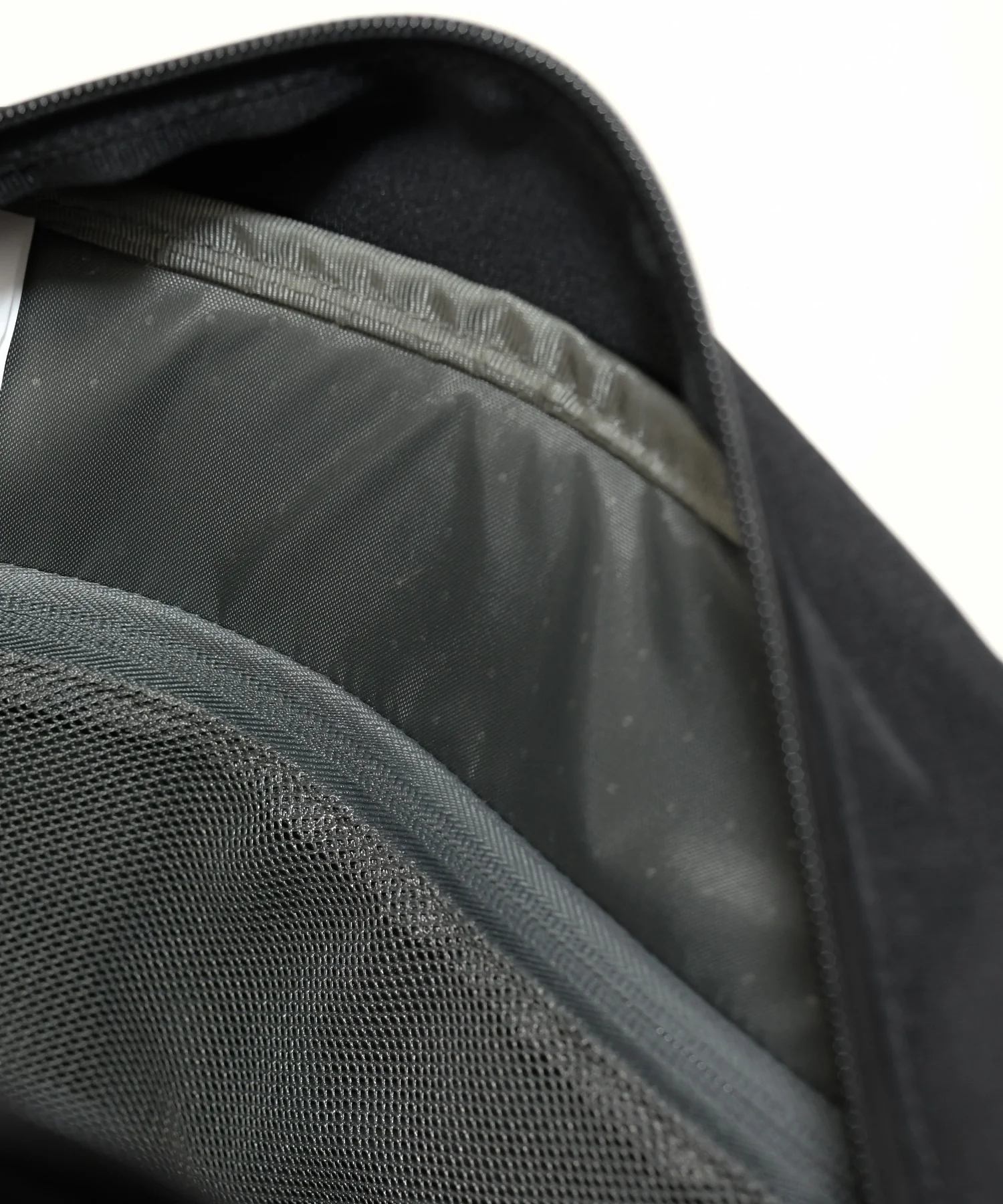 INCO300716-BLK Incase Transfer 2-Way Tote - Image 22