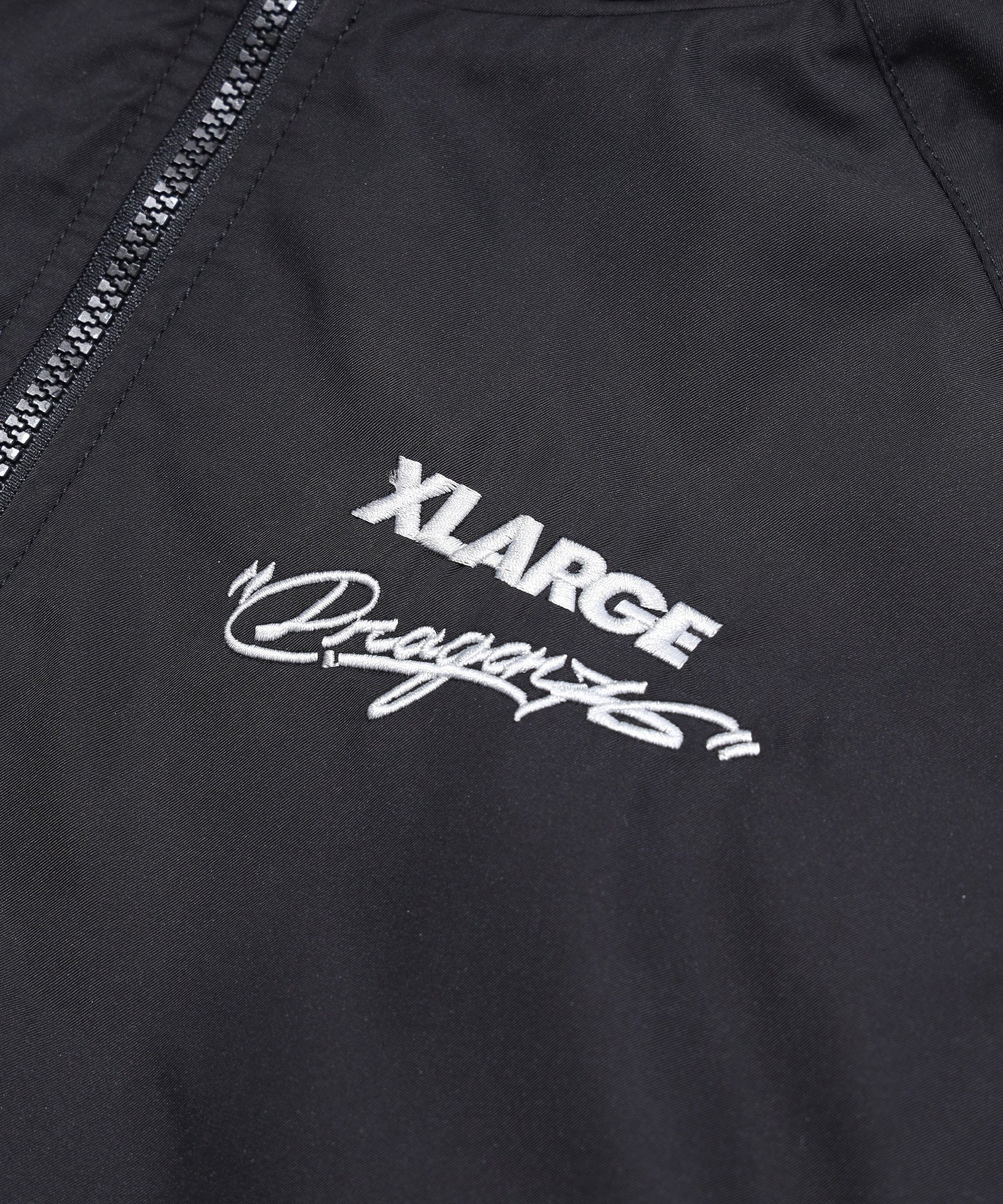 XLARGE x Dragon76 x JAPAN WALLS HOODED JACKET calif-ART - Image 4