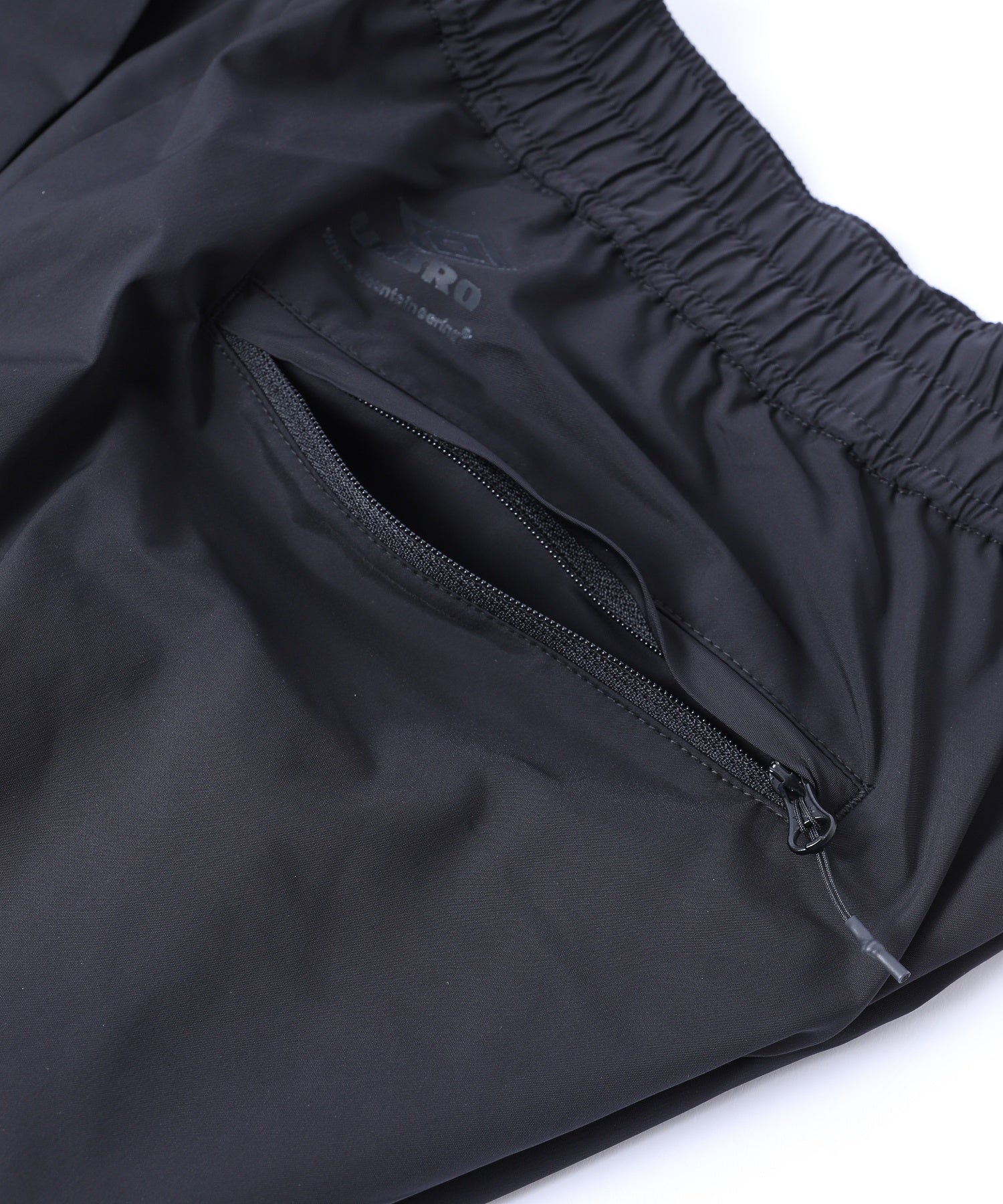 WHITE MOUNTAINEERING/ホワイトマウンテニアリング/WM×UMBRO EASY CARGO PANTS/BK2473402 - Image 11
