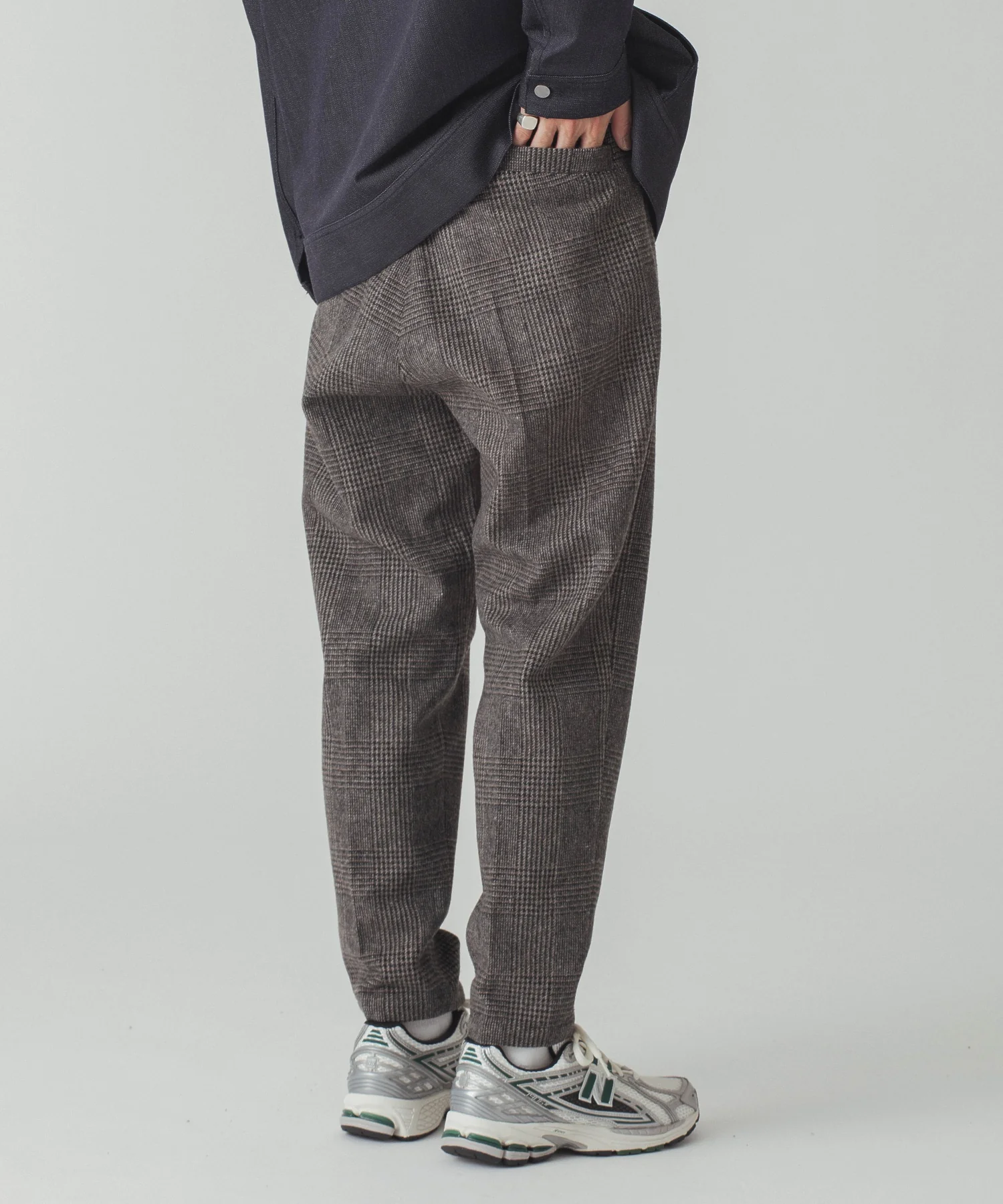 WHITE MOUNTAINEERING/ホワイトマウンテニアリング/GLEN CHECK 1 TUCK PANTS/WM2473411 - Image 10