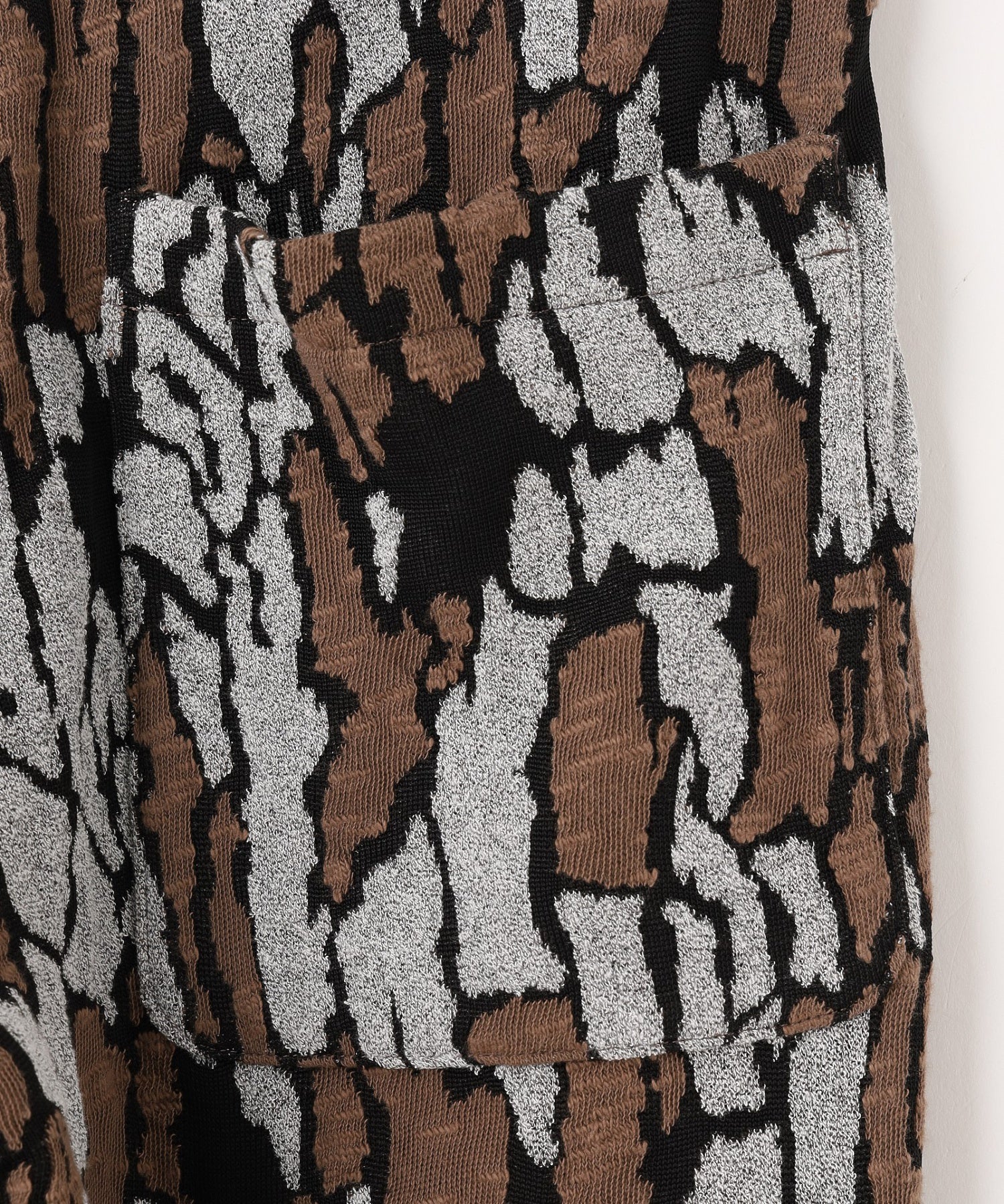 gimcontext/ジム コンテキスト/Trebark Camo Knit Trousers 25505040 - Image 10