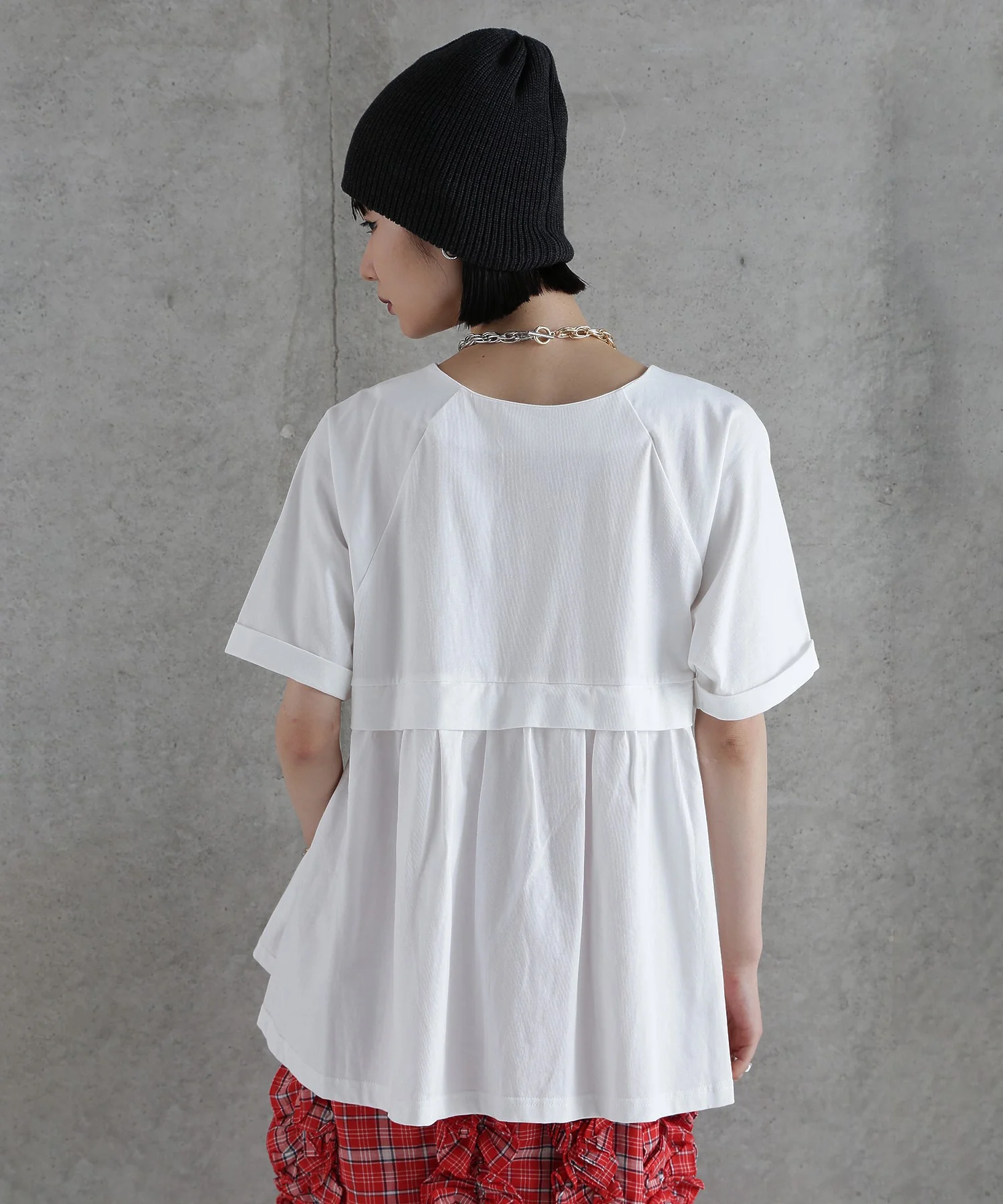 【WEB・一部店舗限定】バックデザインカットソー - Image 32
