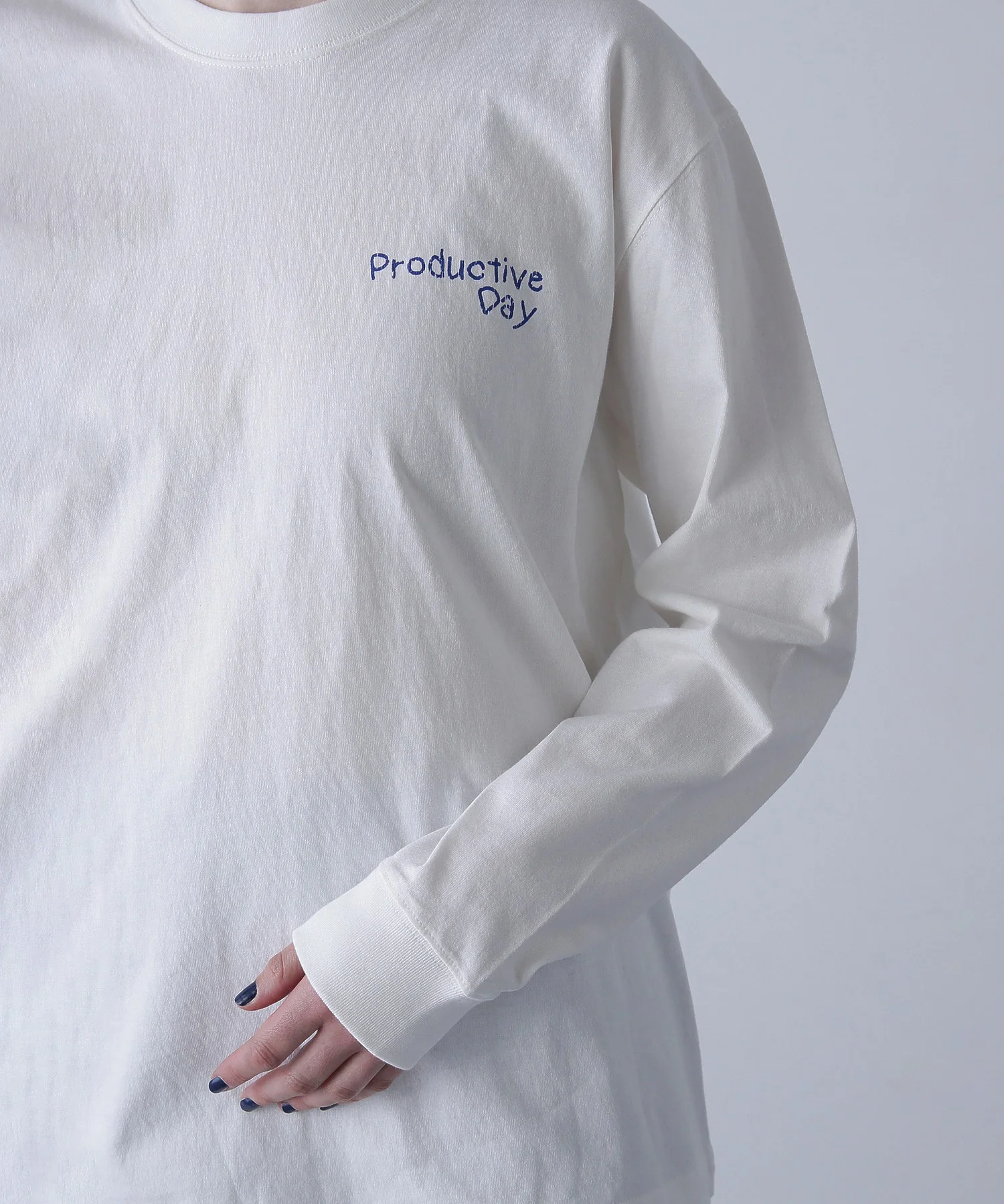【WEB・一部店舗限定】プリントロングTシャツ - Image 25