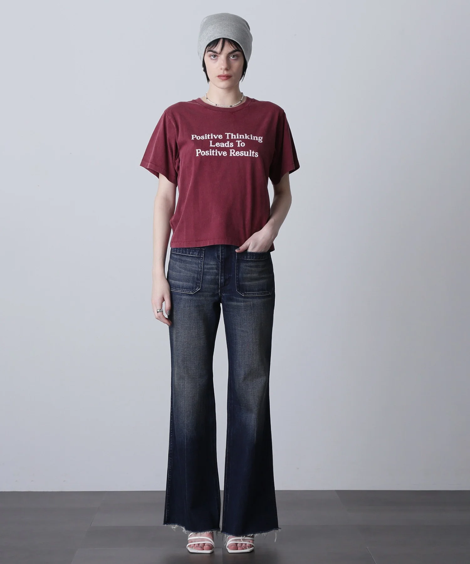 ロゴTシャツ - Image 8