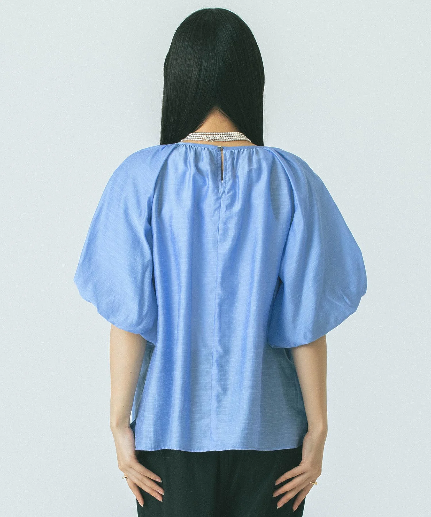 【WEB・一部店舗限定】SHEER SLUB BLOUSE - Image 3