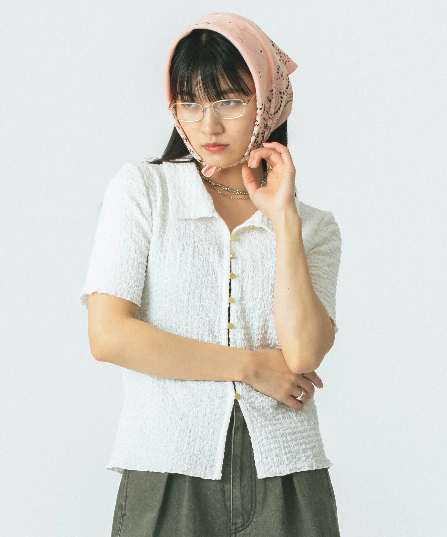 COMPACT BUTTONTEE