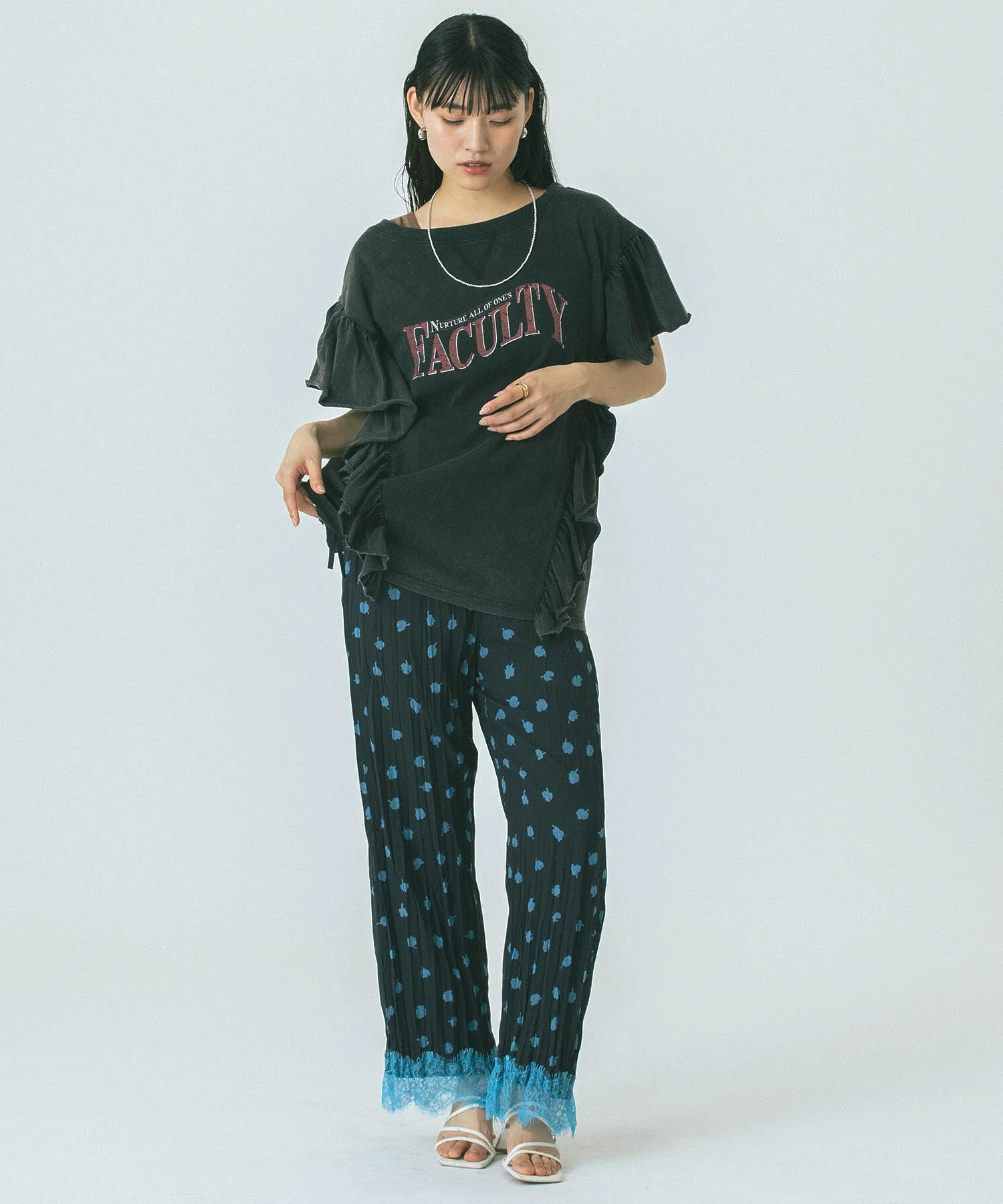 FLOWER PRINT PANTS - Image 15