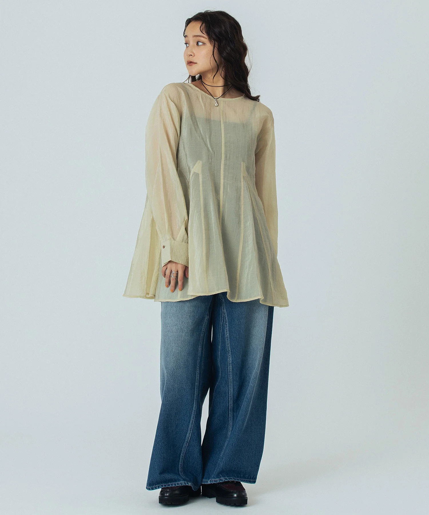 BACK RIBBON BLOUSE - Image 12