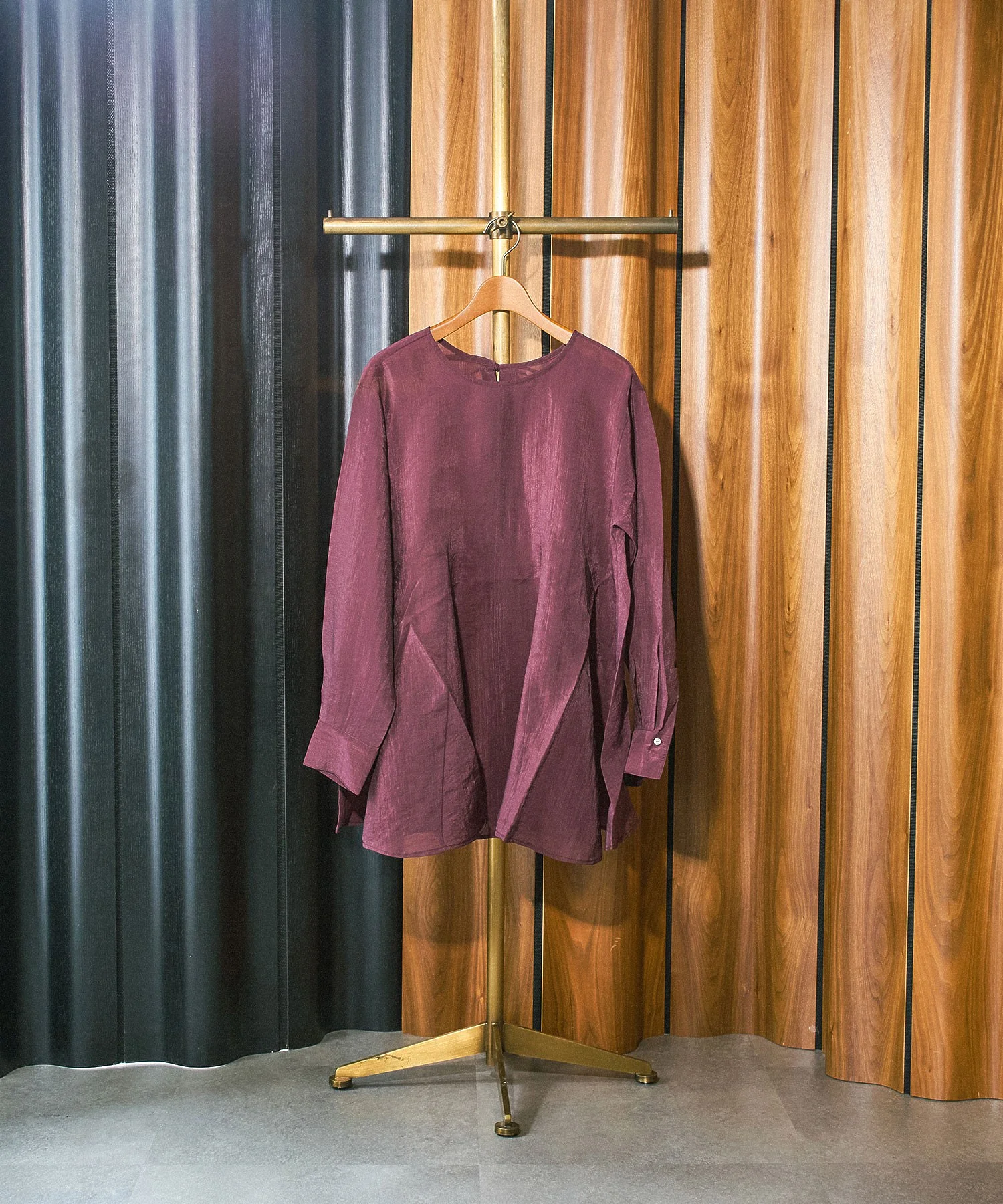 BACK RIBBON BLOUSE - Image 30