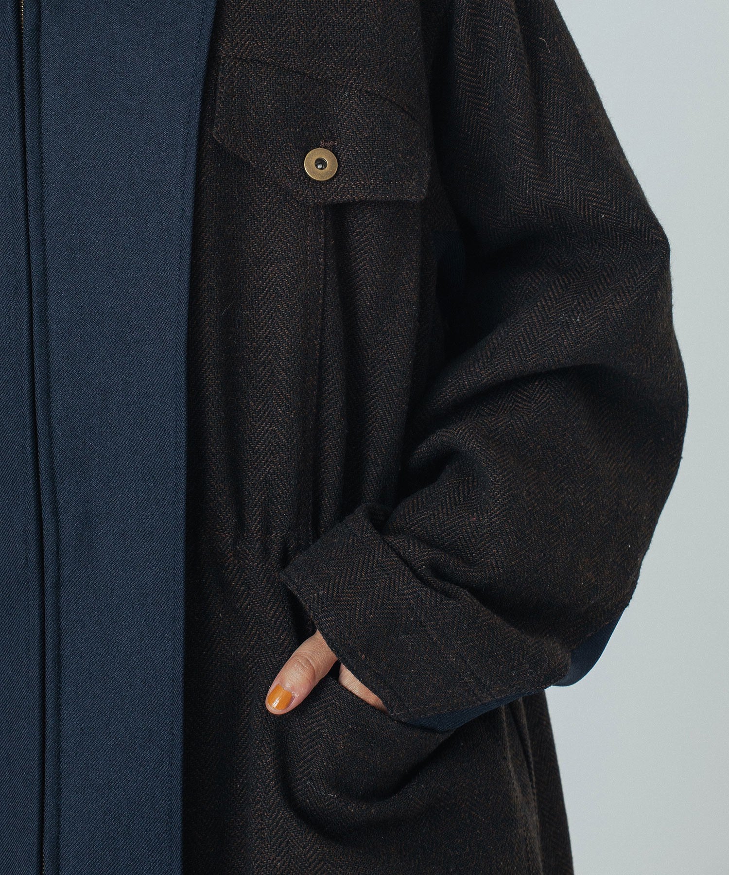 HERRINGBONE HUNTING JACKET - Image 13