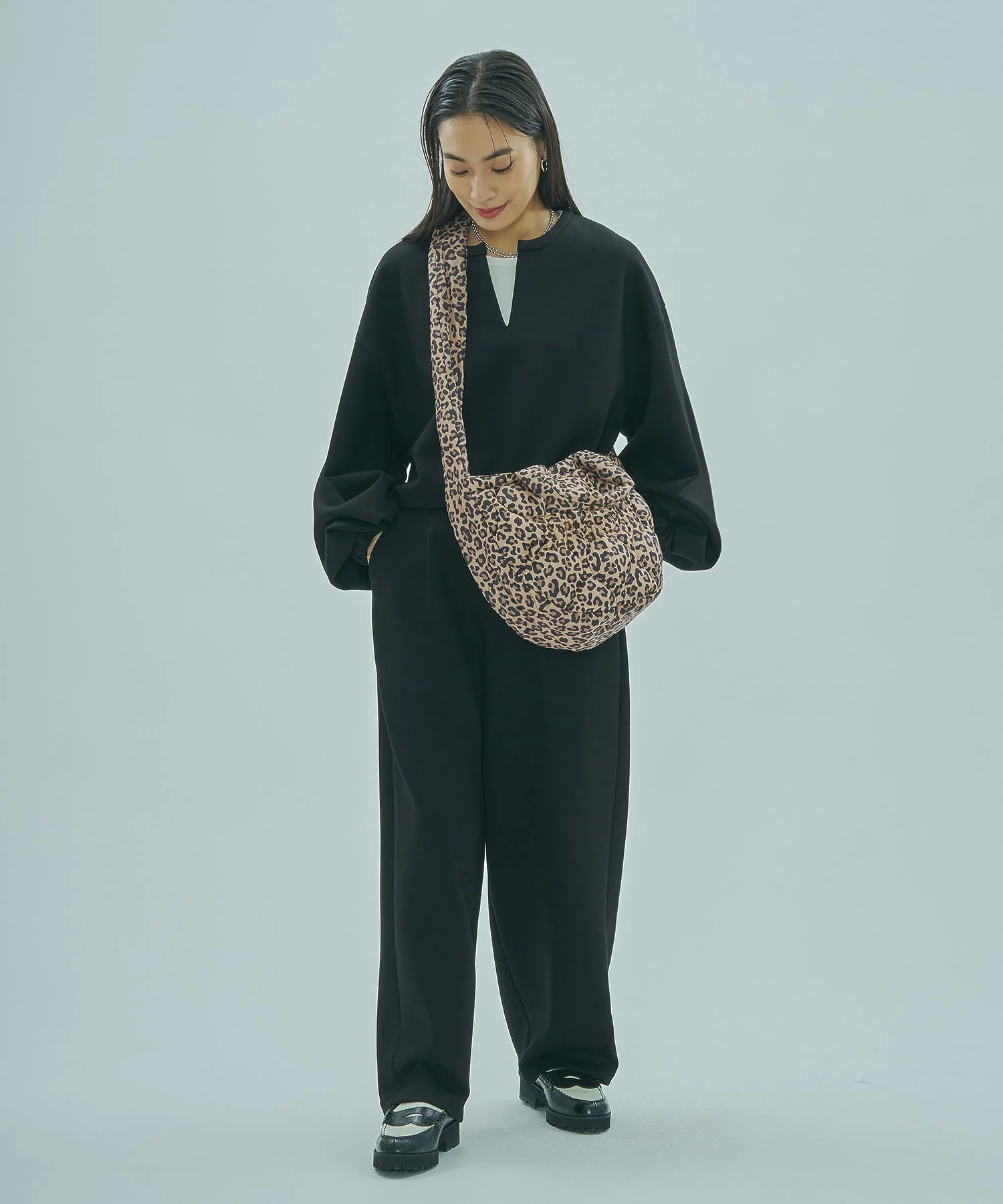 TUCK BARREL PANTS - Image 16