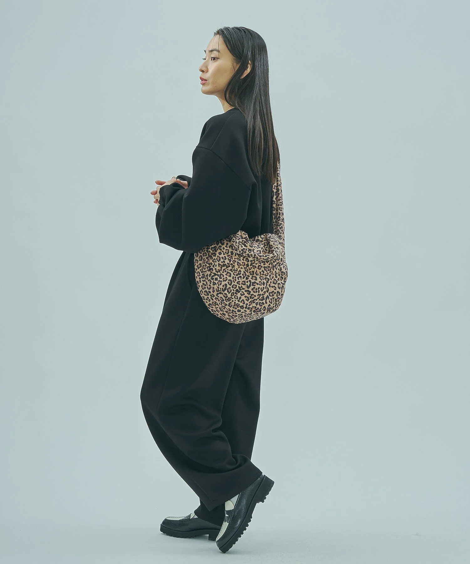 TUCK BARREL PANTS - Image 17