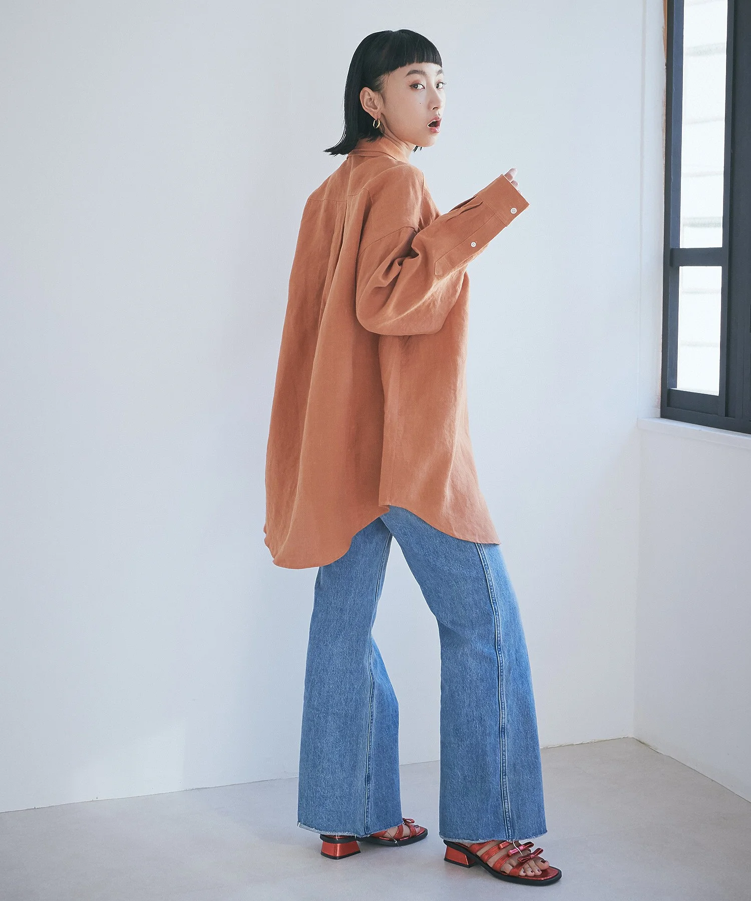 ボタンダウン ダブルネックシャツ - Image 4