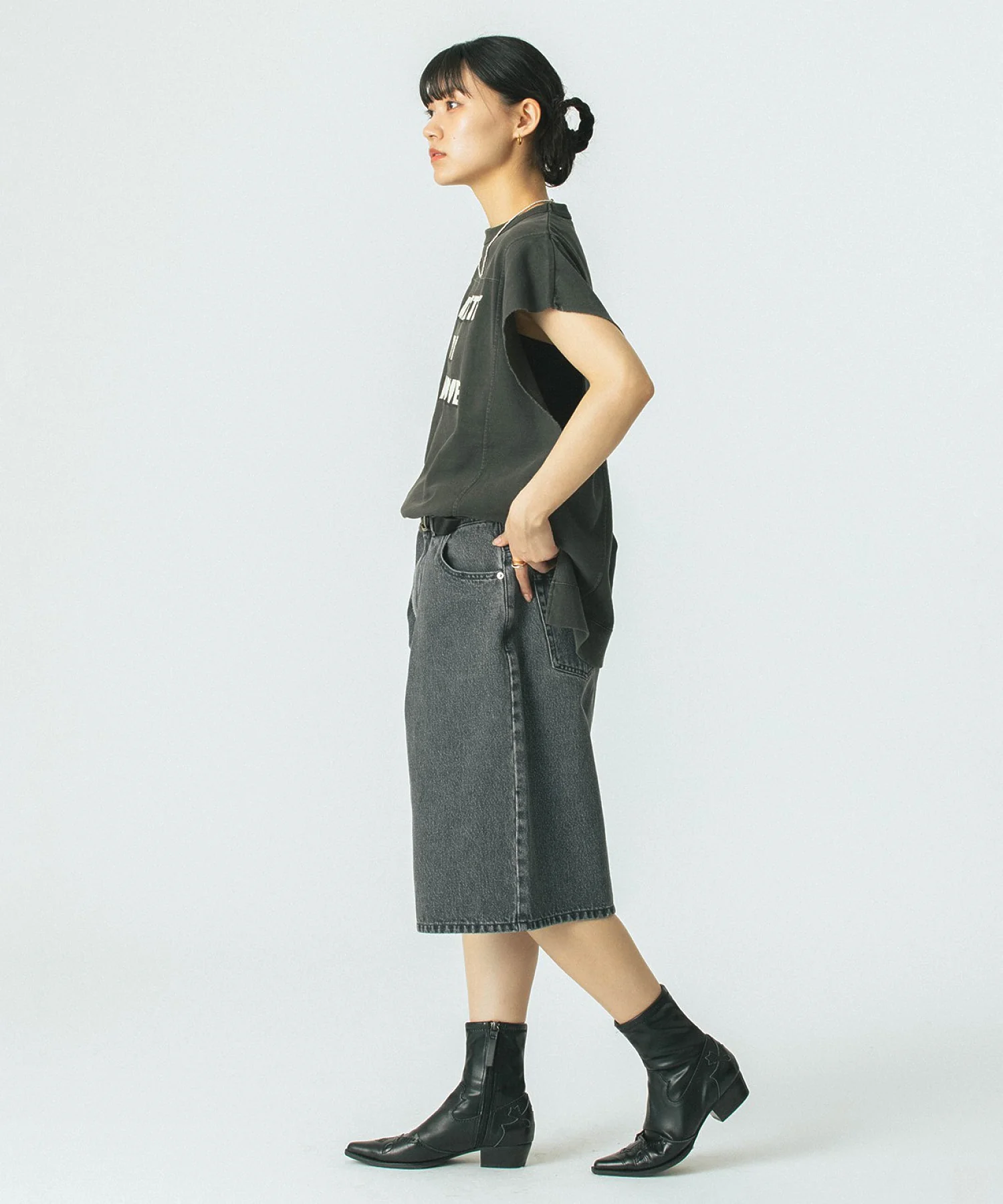 GENE HEAVENS/INDIGO LOVERS SLEEVELESS TEE - Image 16