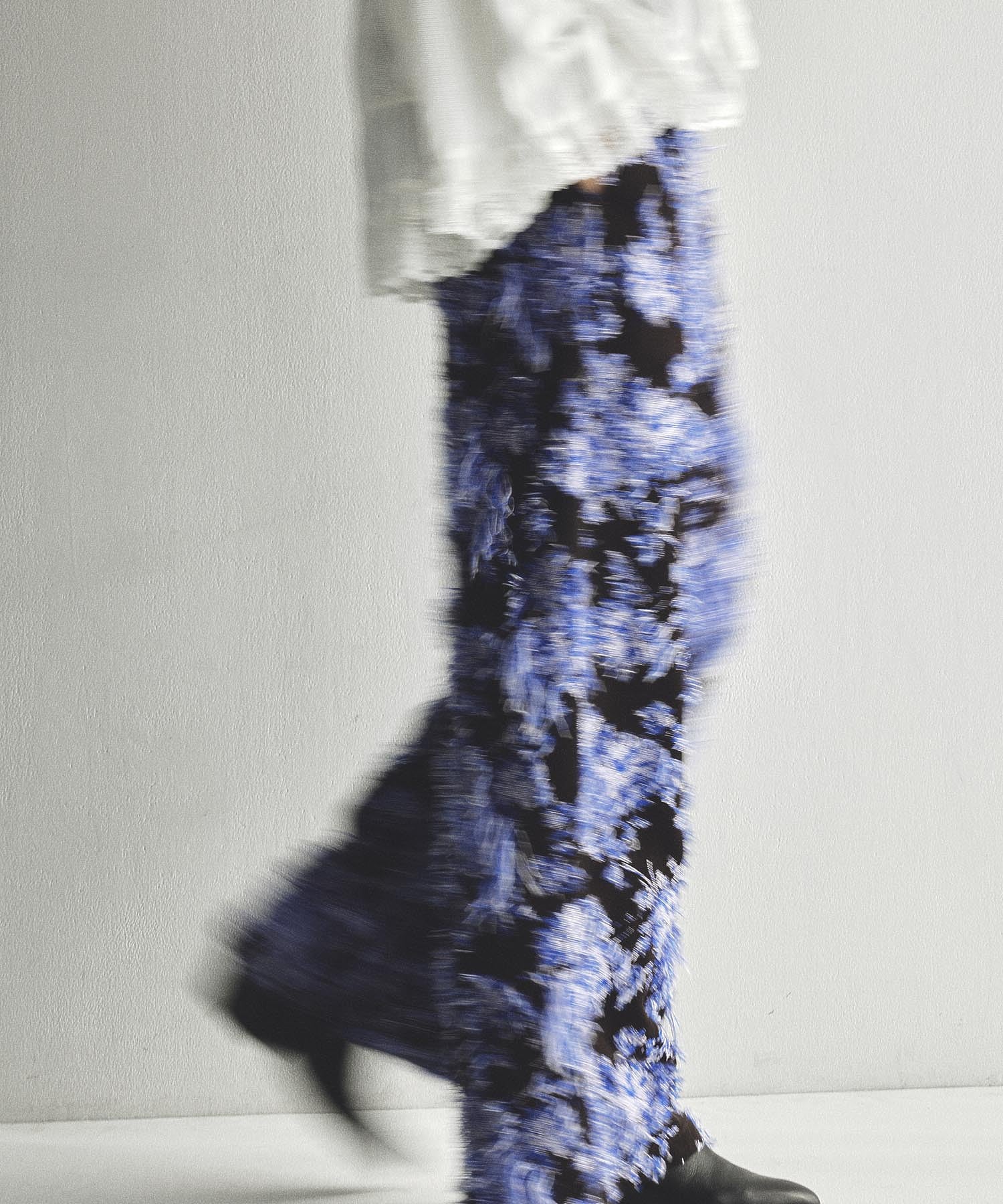 mag.by c/FLOWER JACQUARD PANTS - Image 2