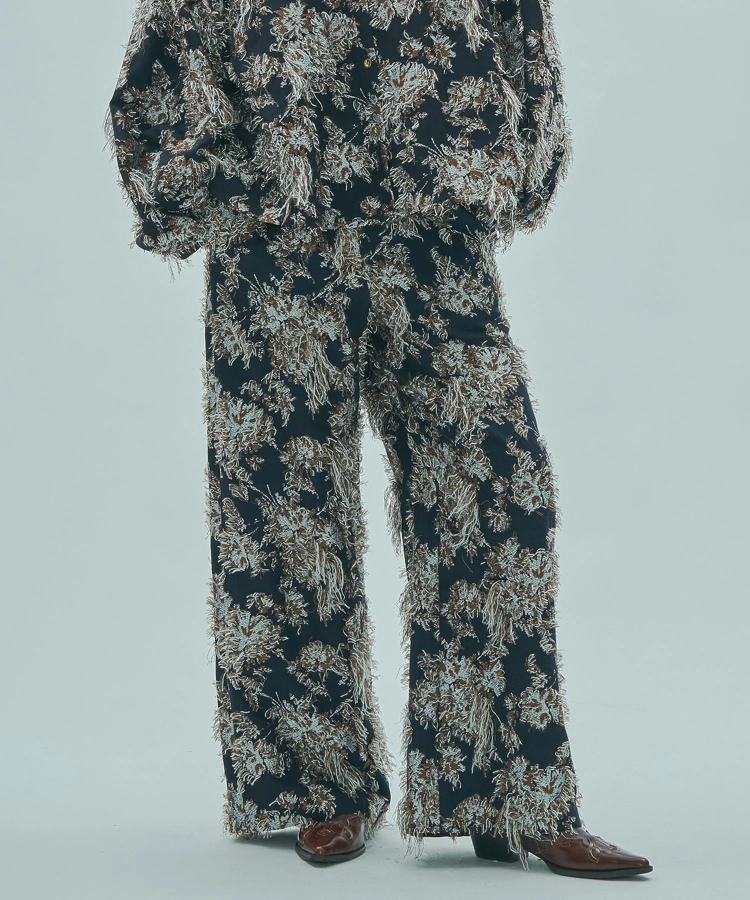 mag.by c/FLOWER JACQUARD PANTS - Image 3